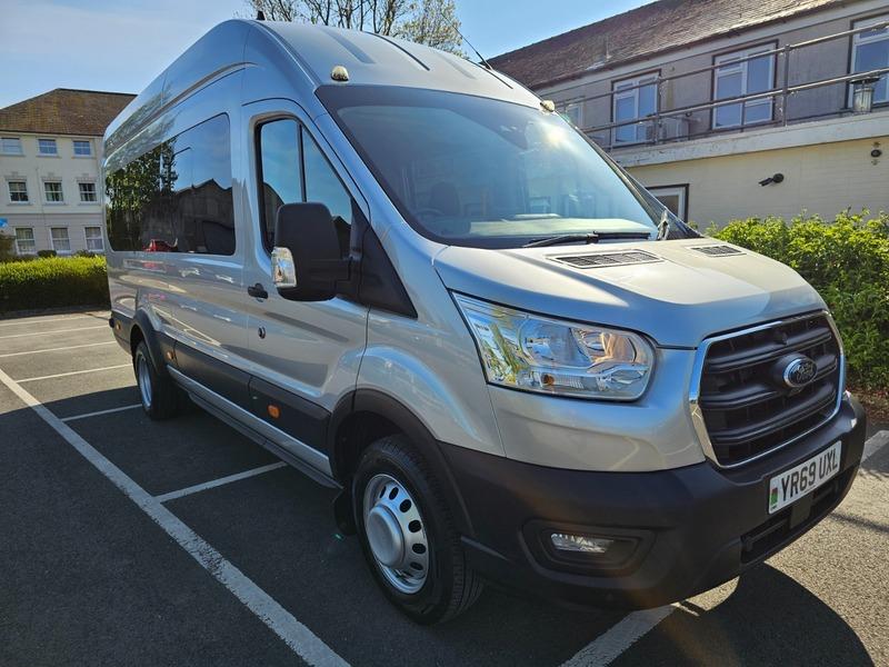 2019 Ford Transit 2.0 460 EcoBlue Trend Minibus Diesel Manual RWD L4 High Roof Euro 6 (s/s) (17 Seat, DRW) (170 ps) • 6,533 miles image 5