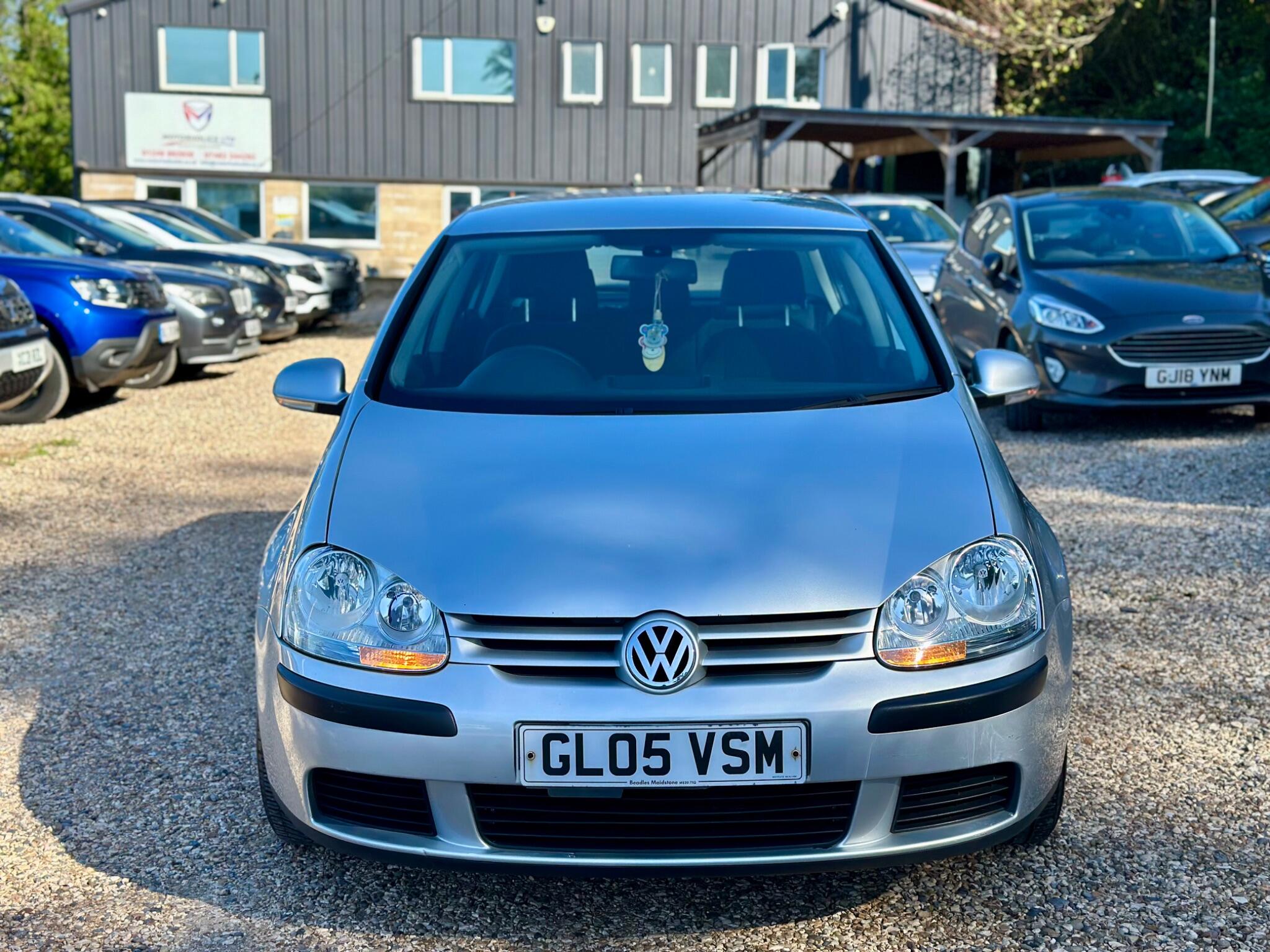 Volkswagen Golf view 5