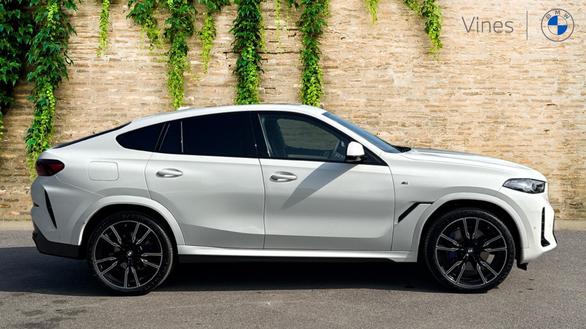 BMW X6 view 2