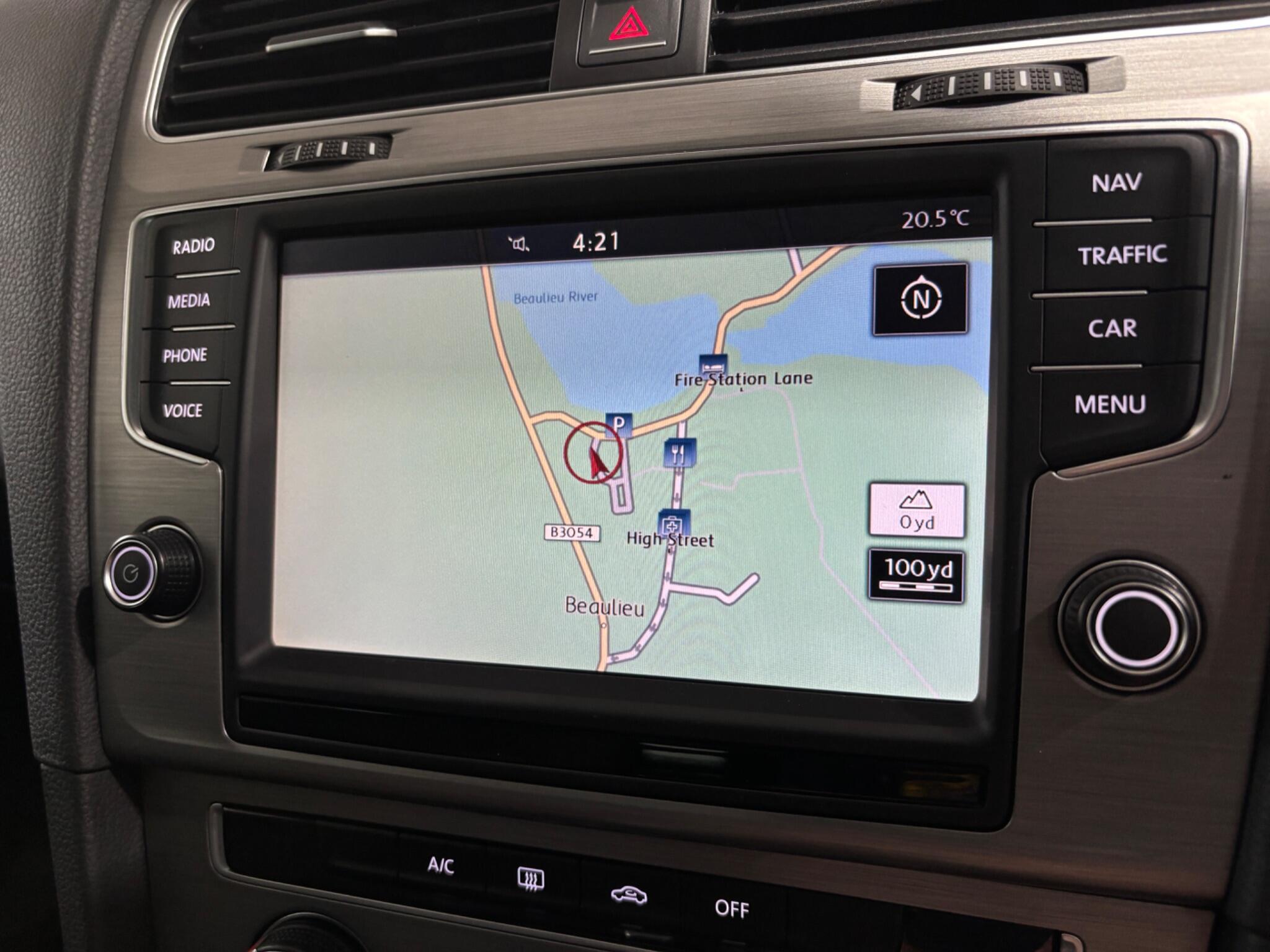 Volkswagen Golf view 38