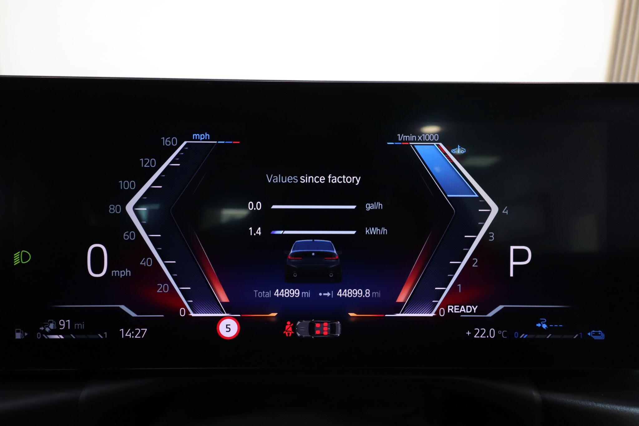 BMW 3 Series view 37