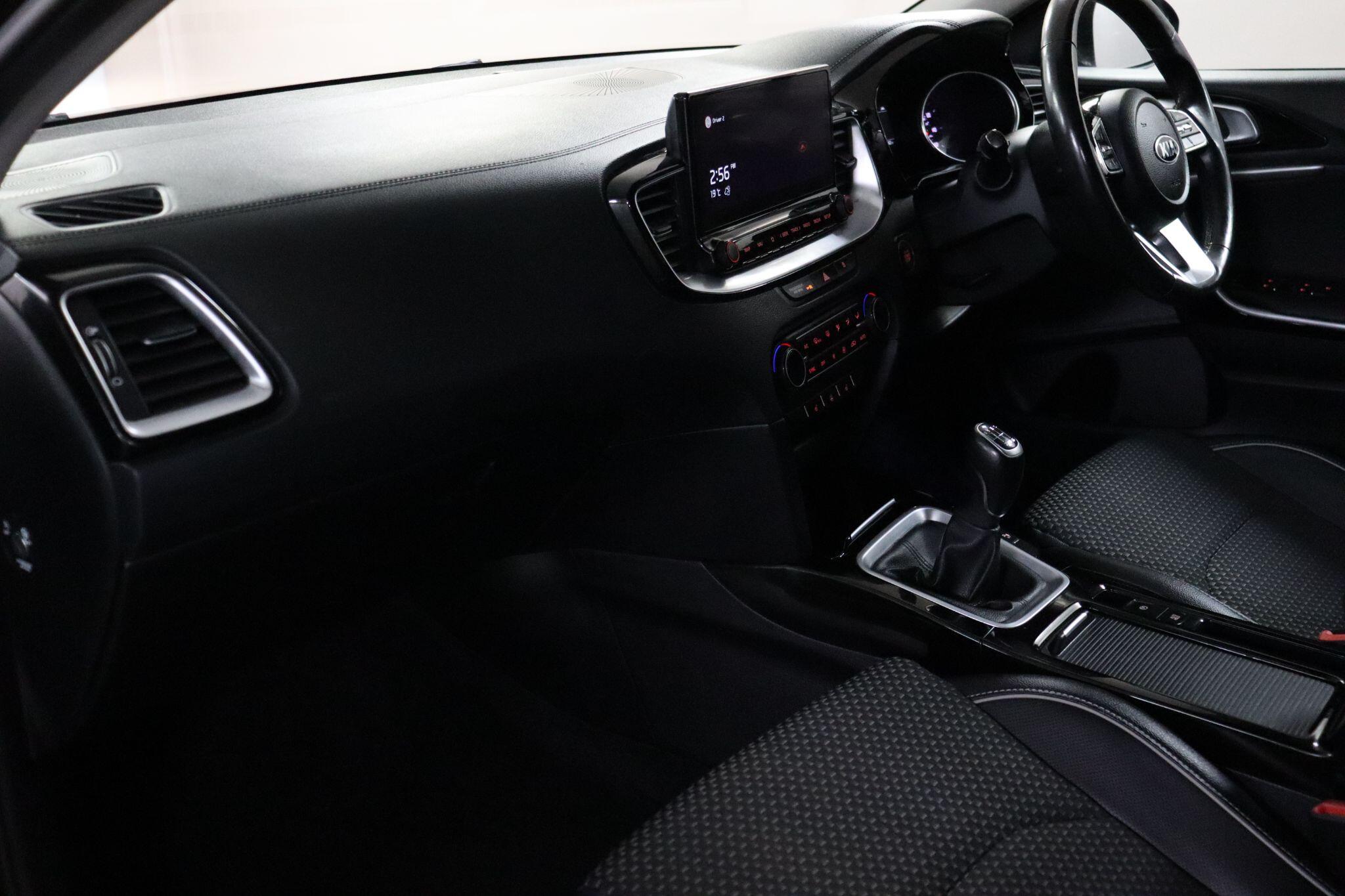 Kia Xceed view 34