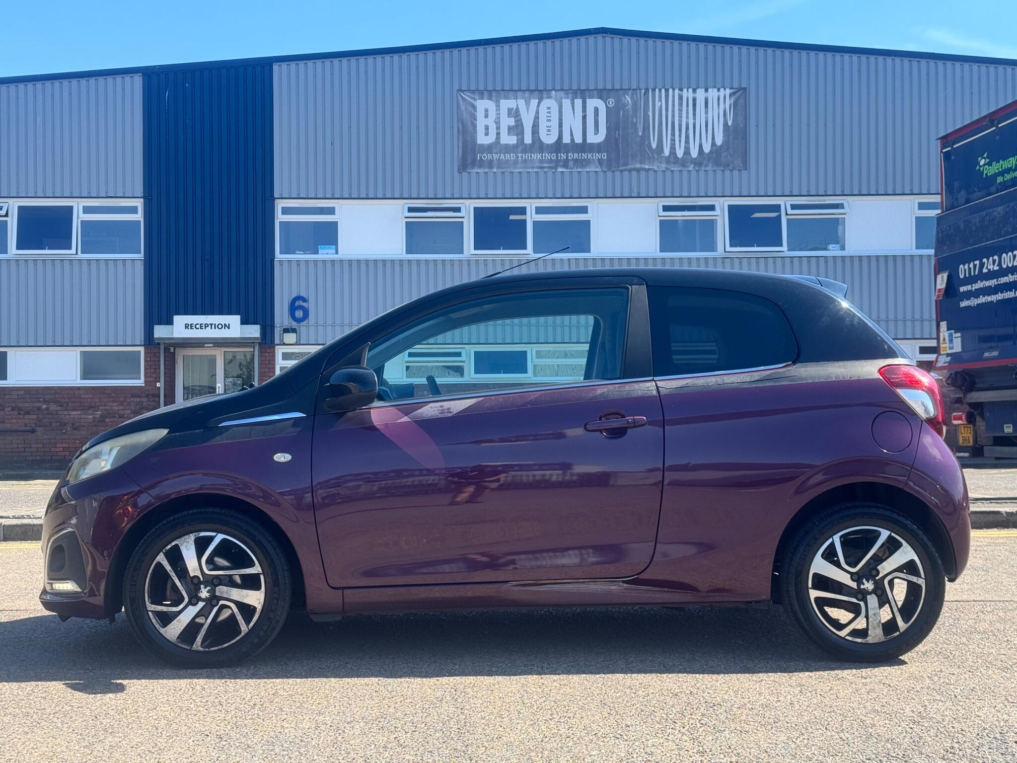 Peugeot 108 view 10