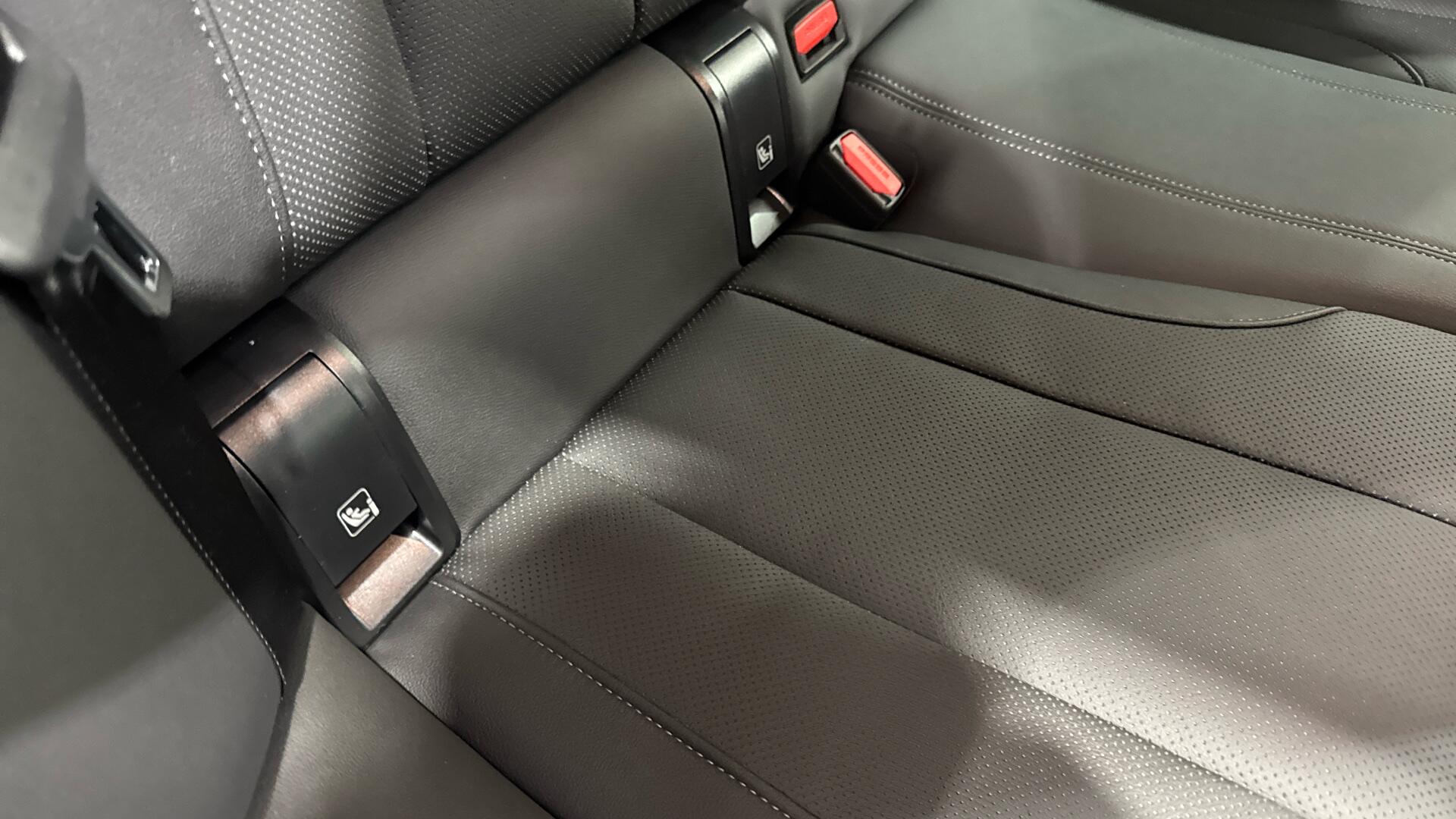 BMW I4 view 30