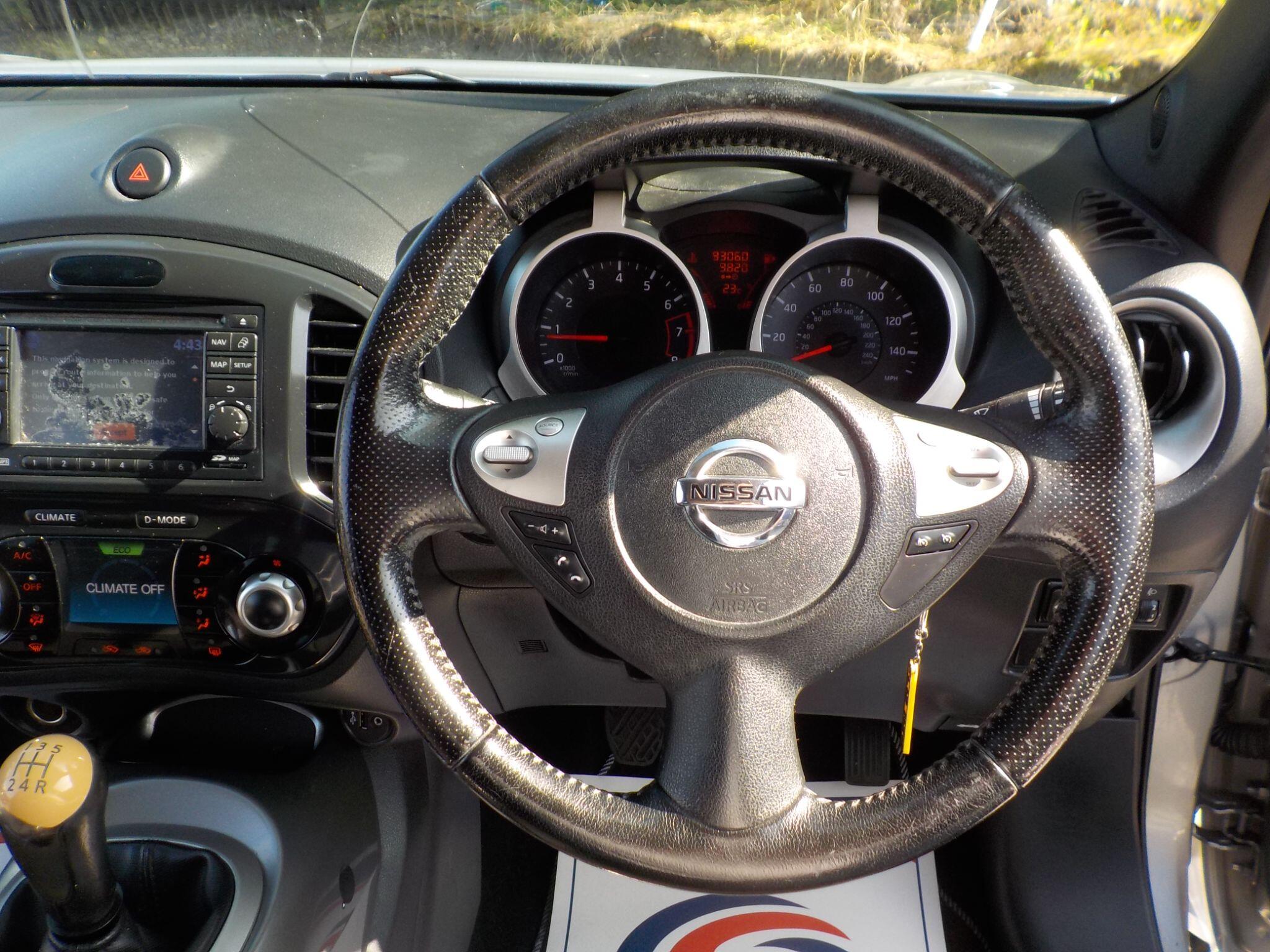 Nissan Juke 1.6 Acenta Premium Euro 5 (s/s) 5dr