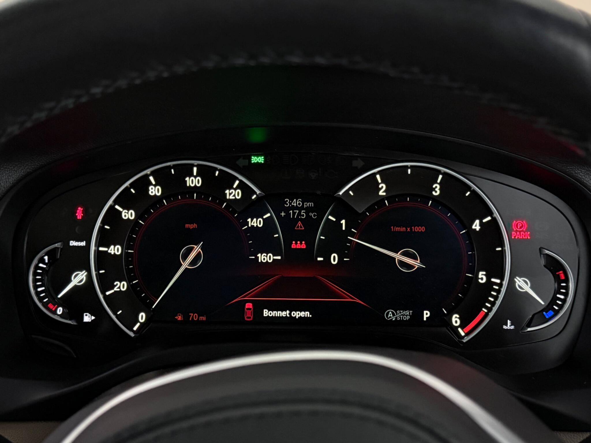 BMW X3 view 16