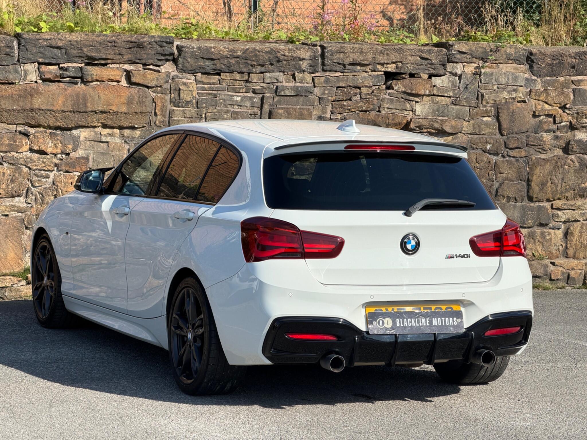 BMW 1 Series view 5