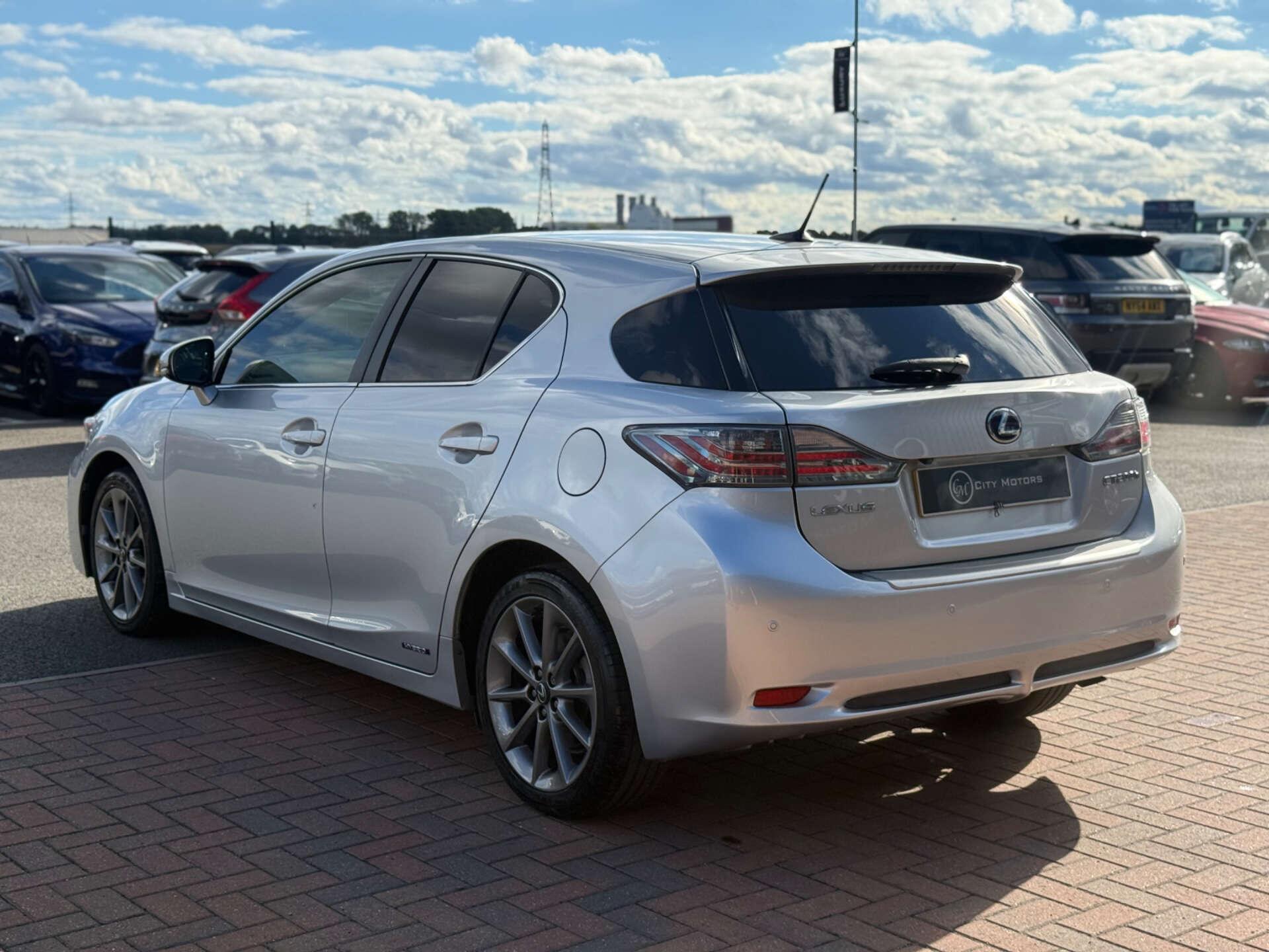 Lexus CT view 30