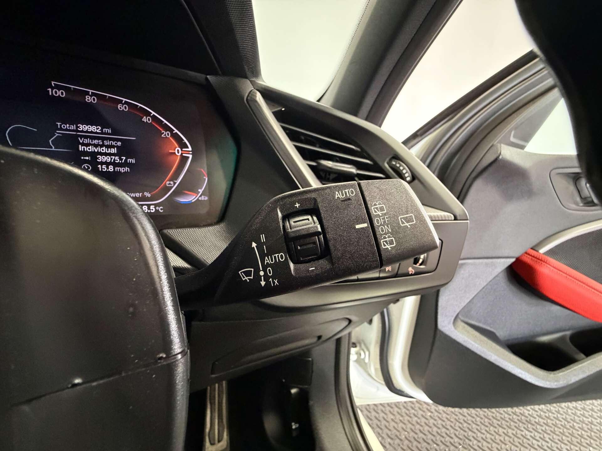 BMW 1 Series view 35
