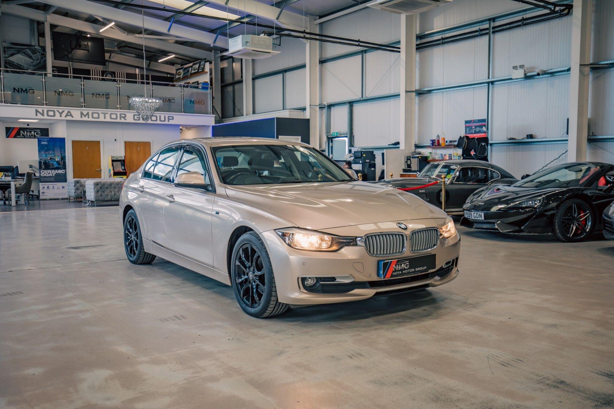 BMW 3 Series view 21