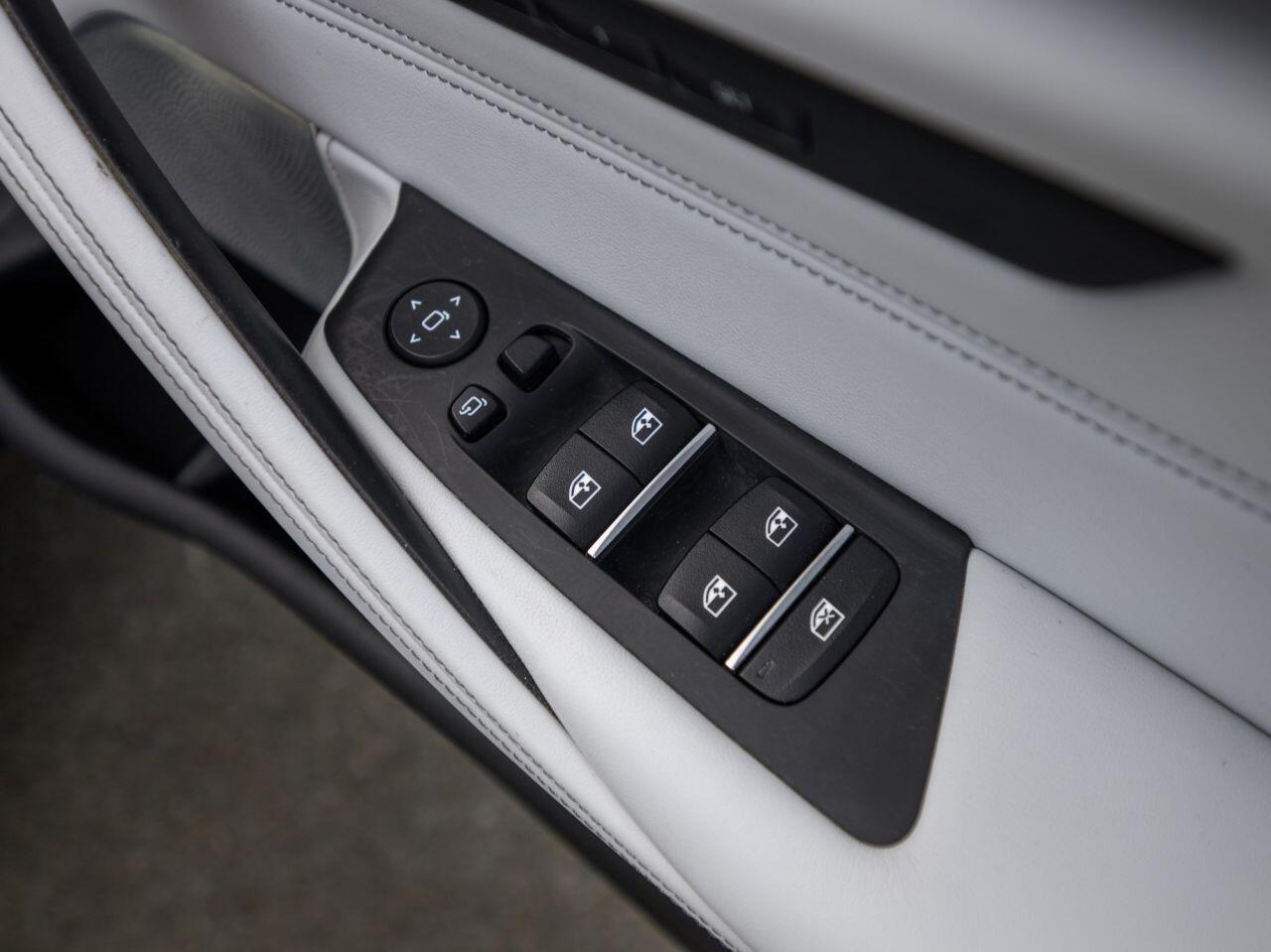 BMW M5 view 22