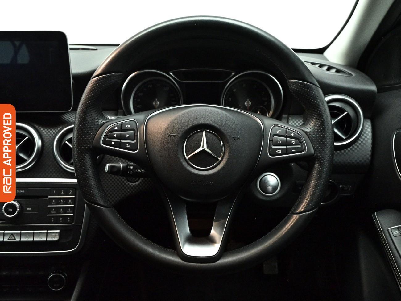 Mercedes-Benz A-Class view 9