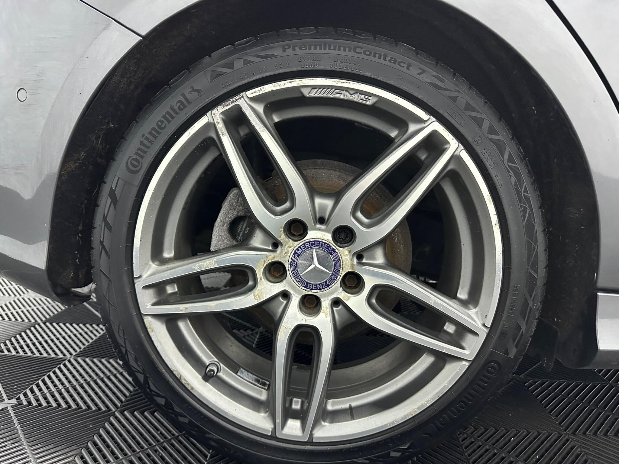 Mercedes-Benz B-Class view 28