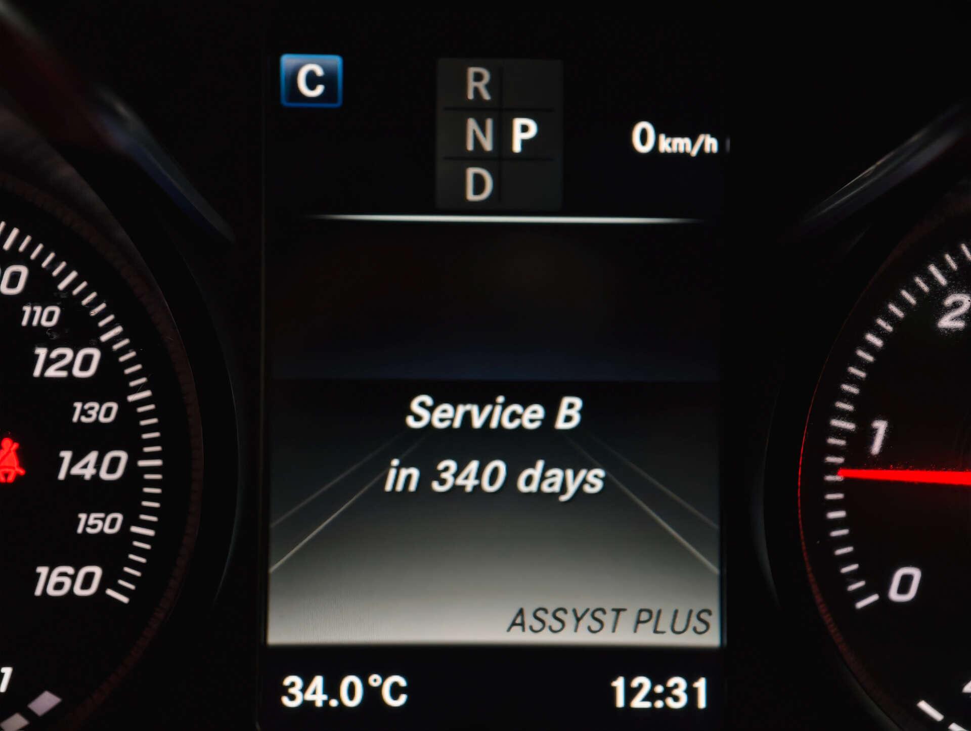 Mercedes-Benz C Class view 26