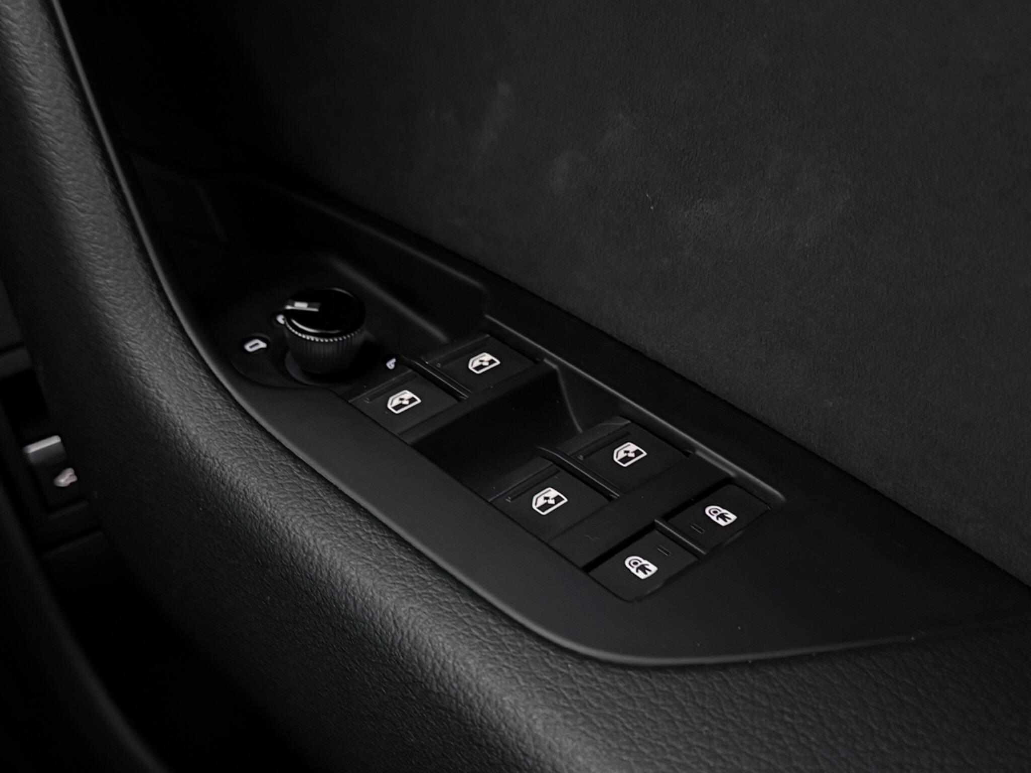 Audi A6 view 18