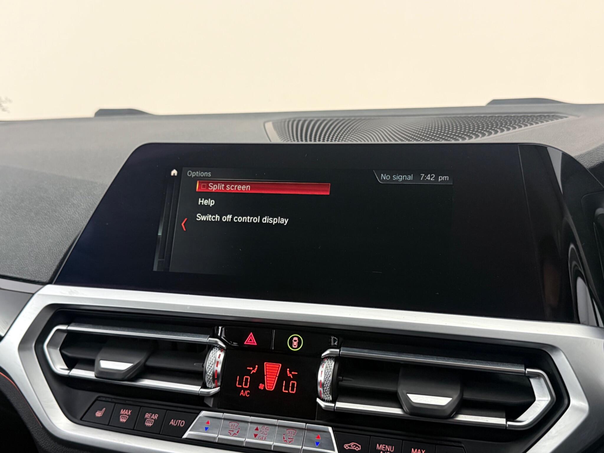 BMW 3 Series view 24