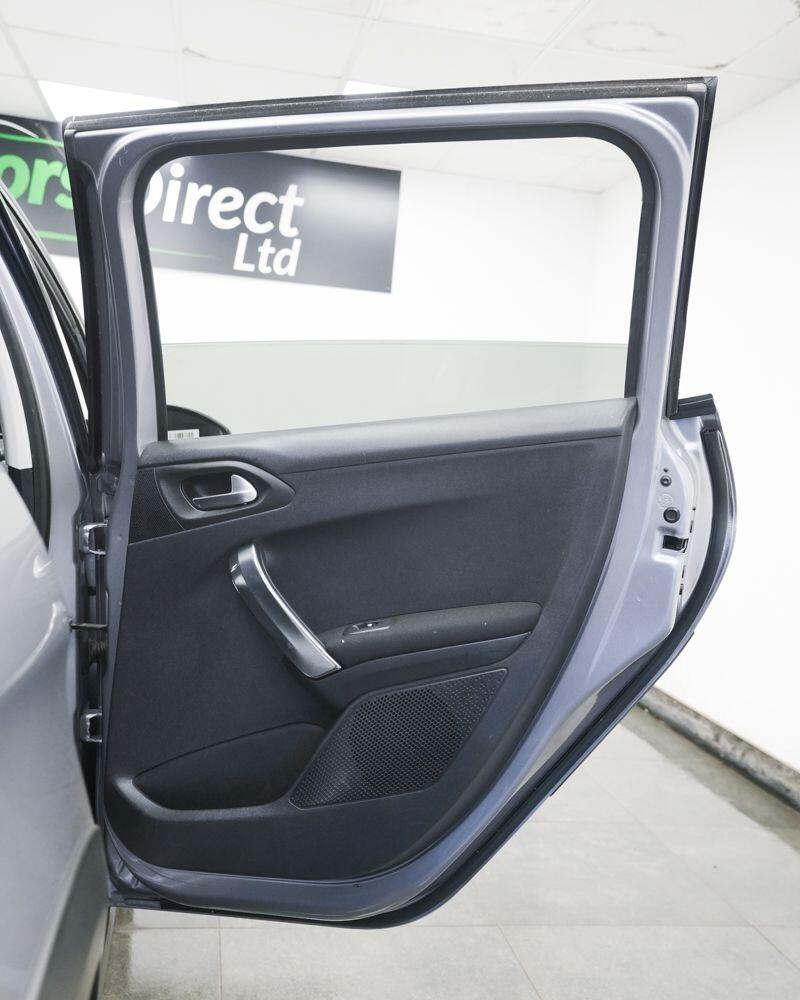 Peugeot 2008 view 15