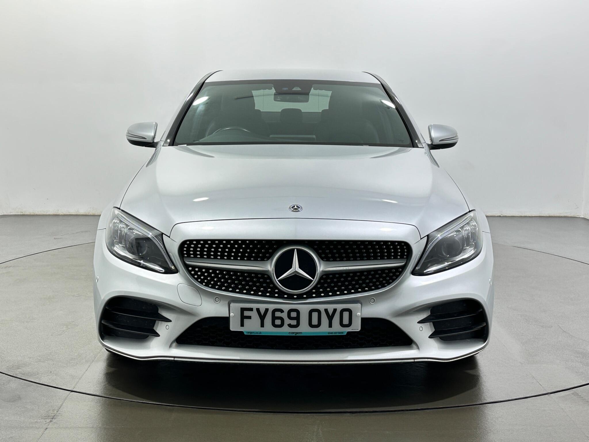 Mercedes-Benz C-Class view 3