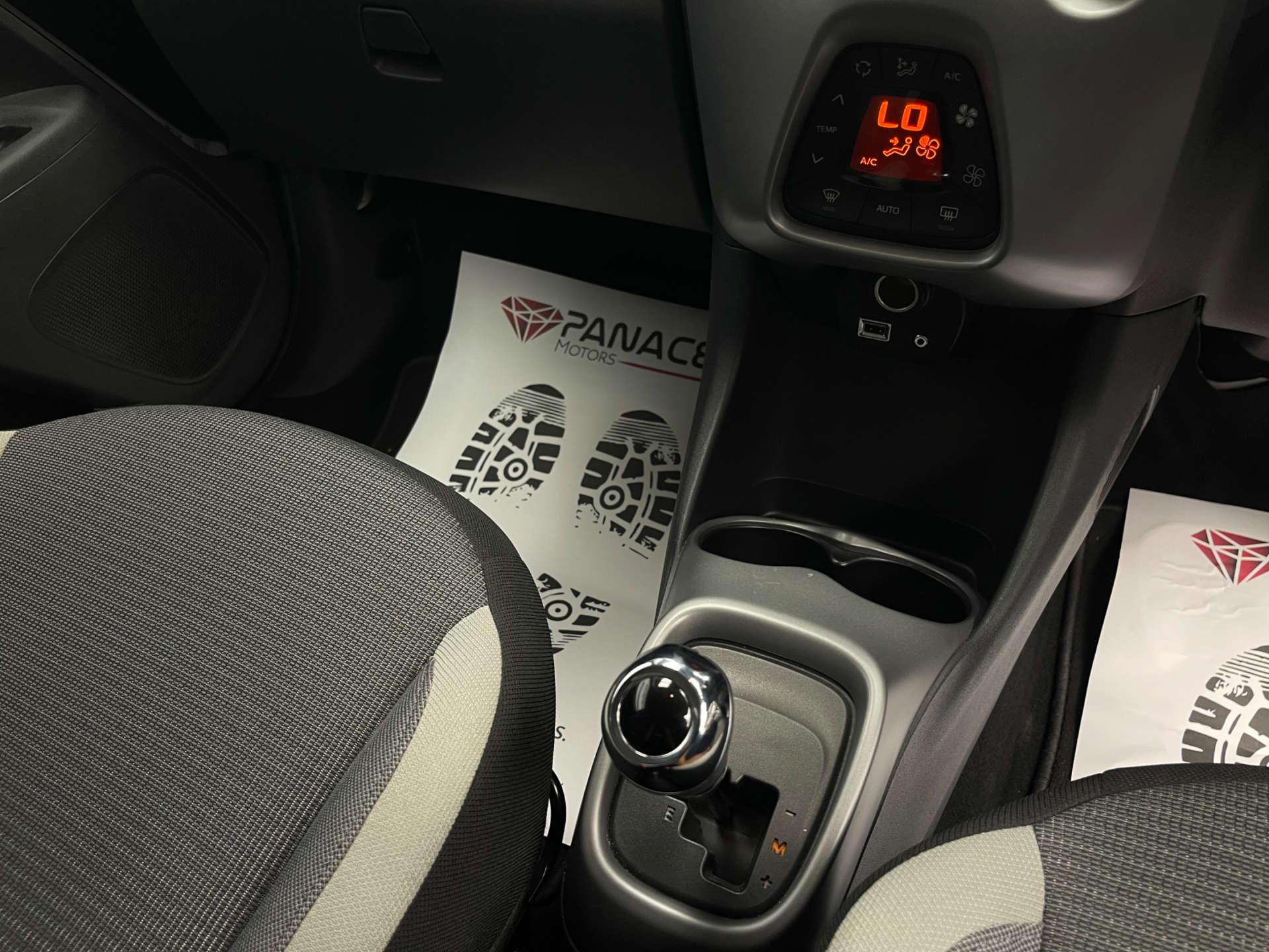 Toyota Aygo view 17