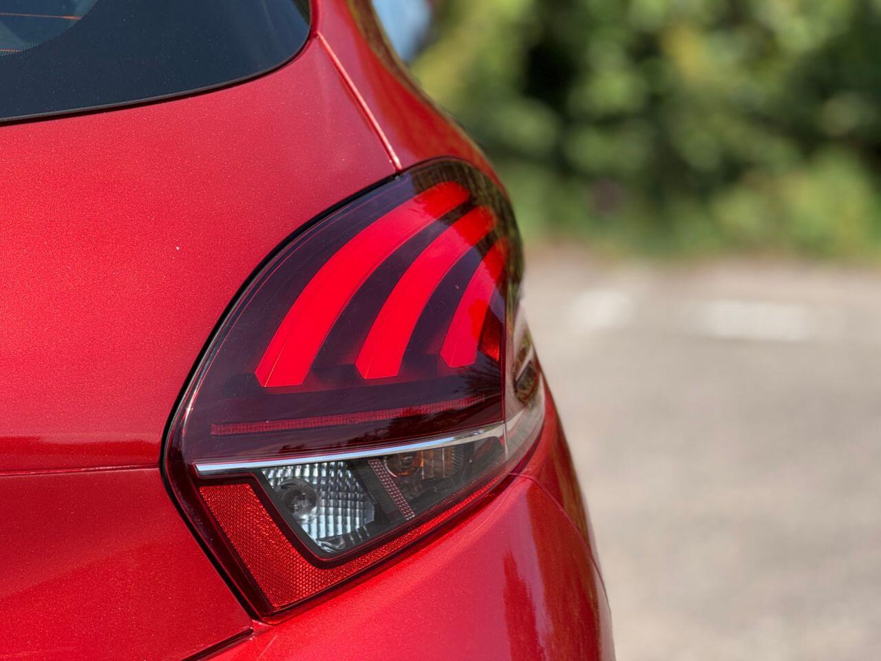 Peugeot 208 view 41