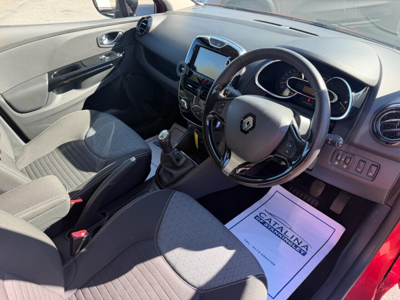 Renault Clio view 27