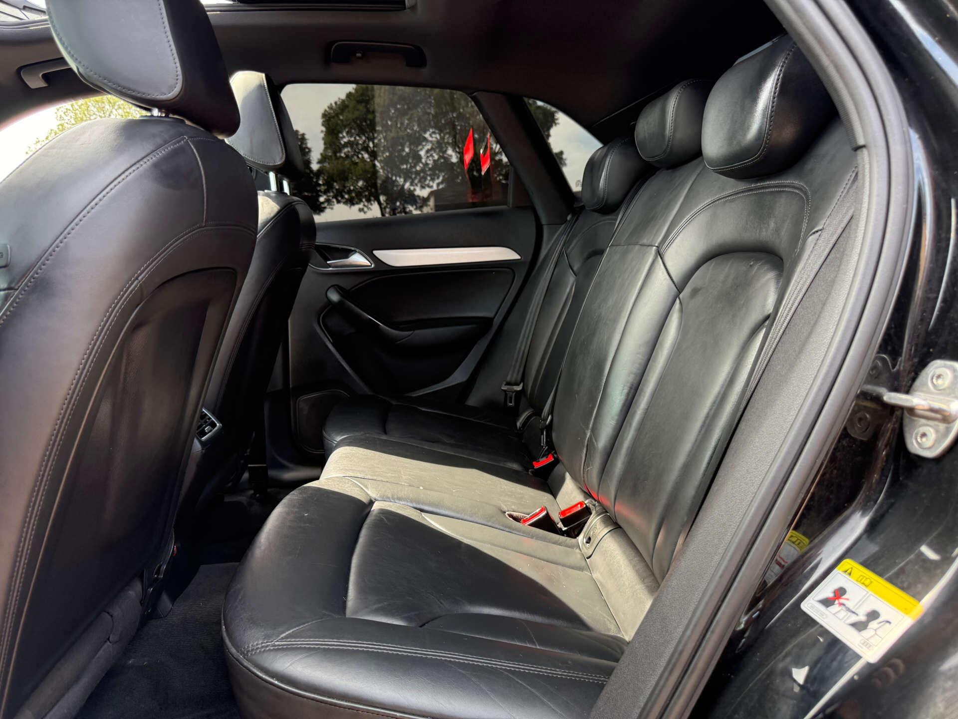 Audi Q3 view 71