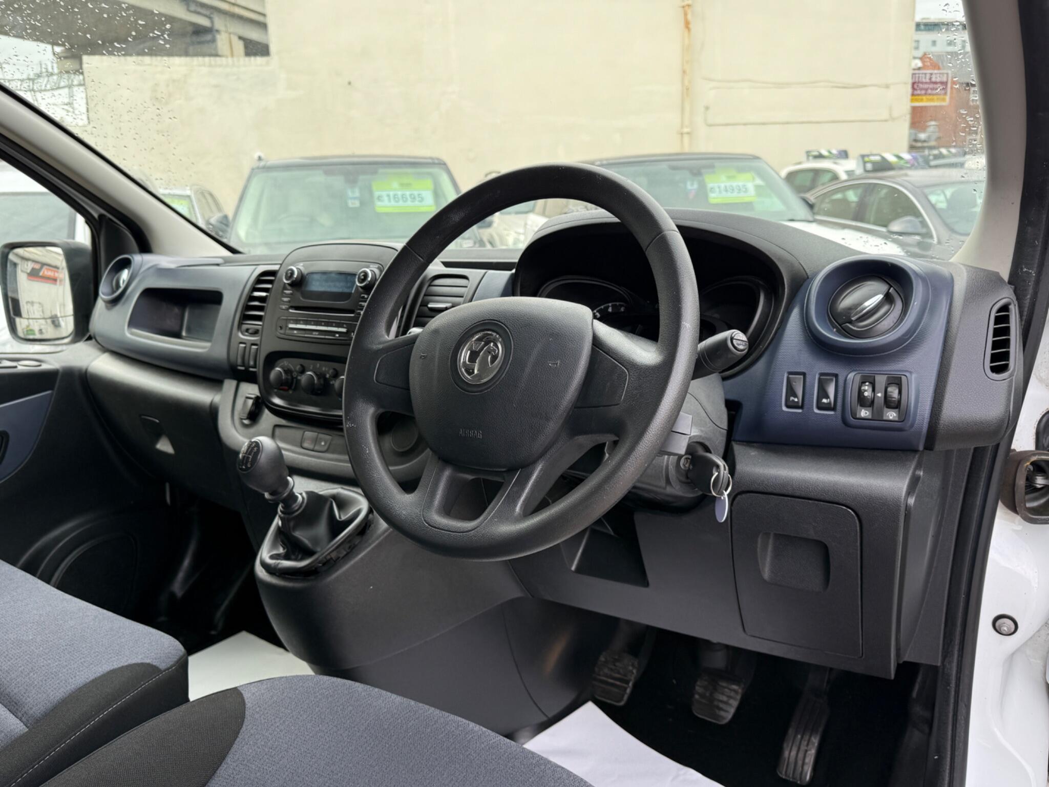 Vauxhall Vivaro - Image 42