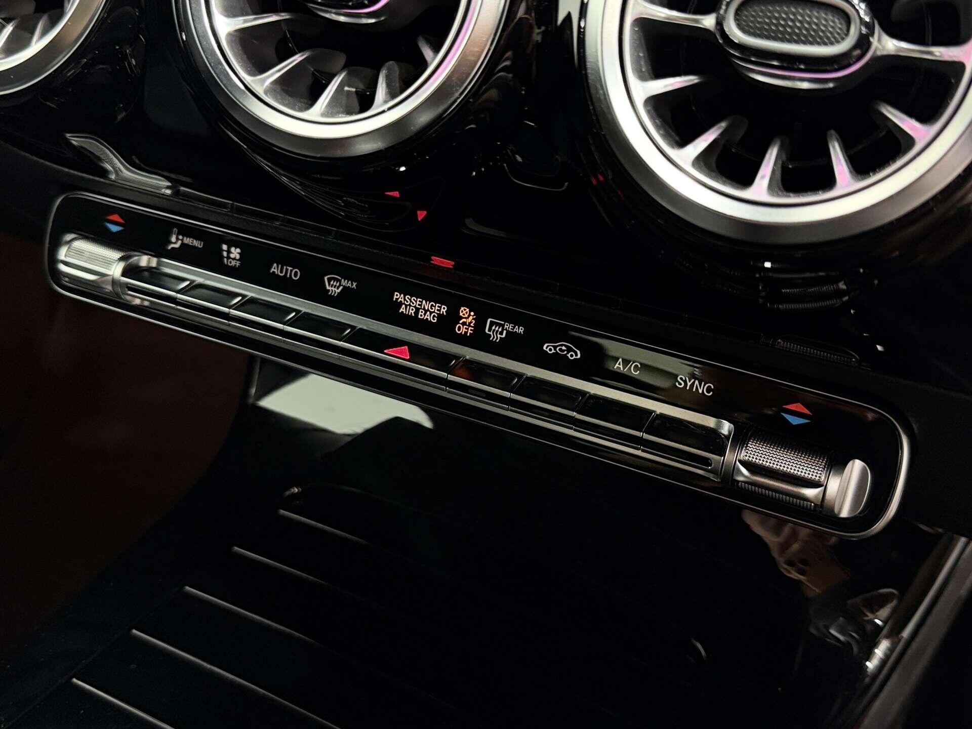 Mercedes-Benz CLA view 42