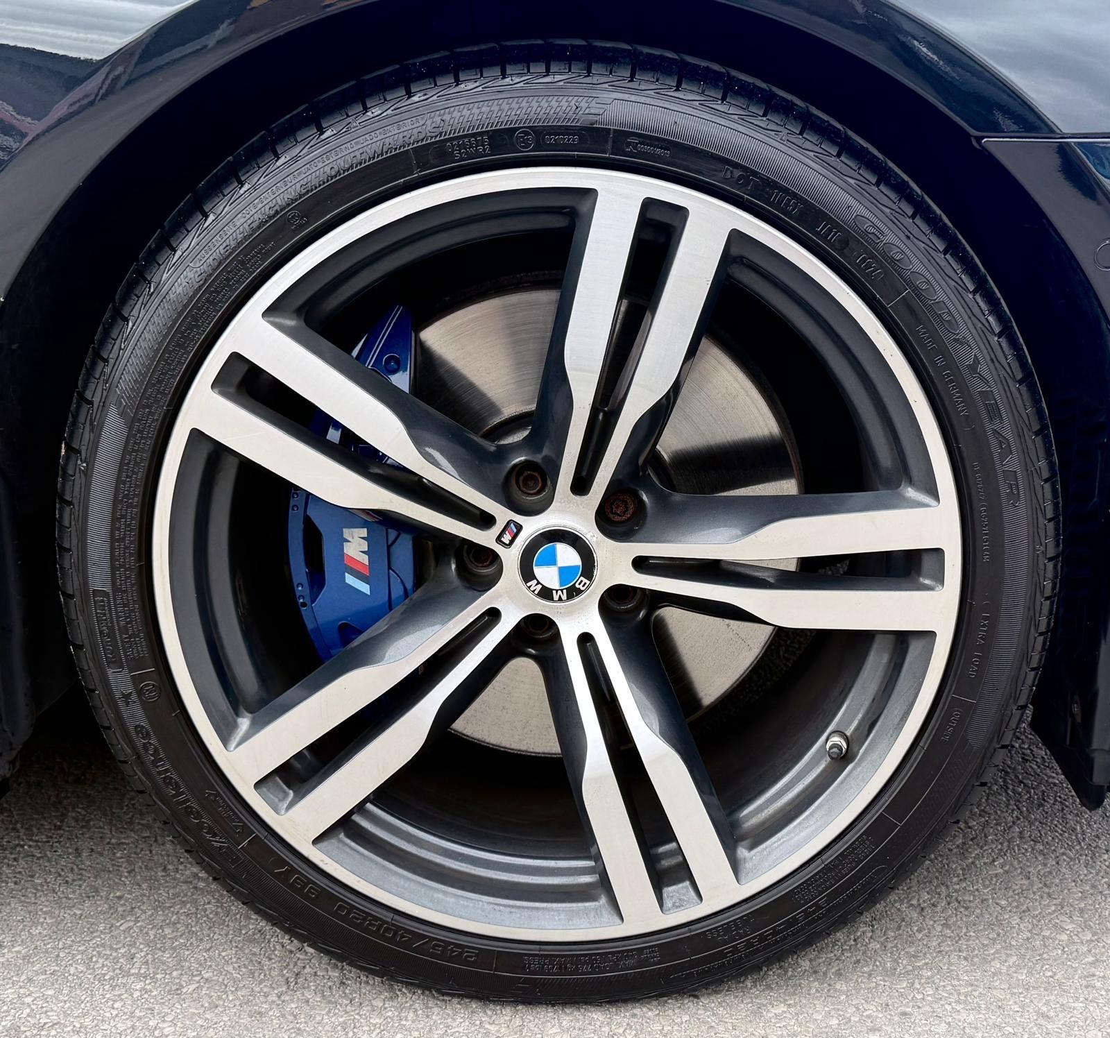 BMW 7 Series view 99