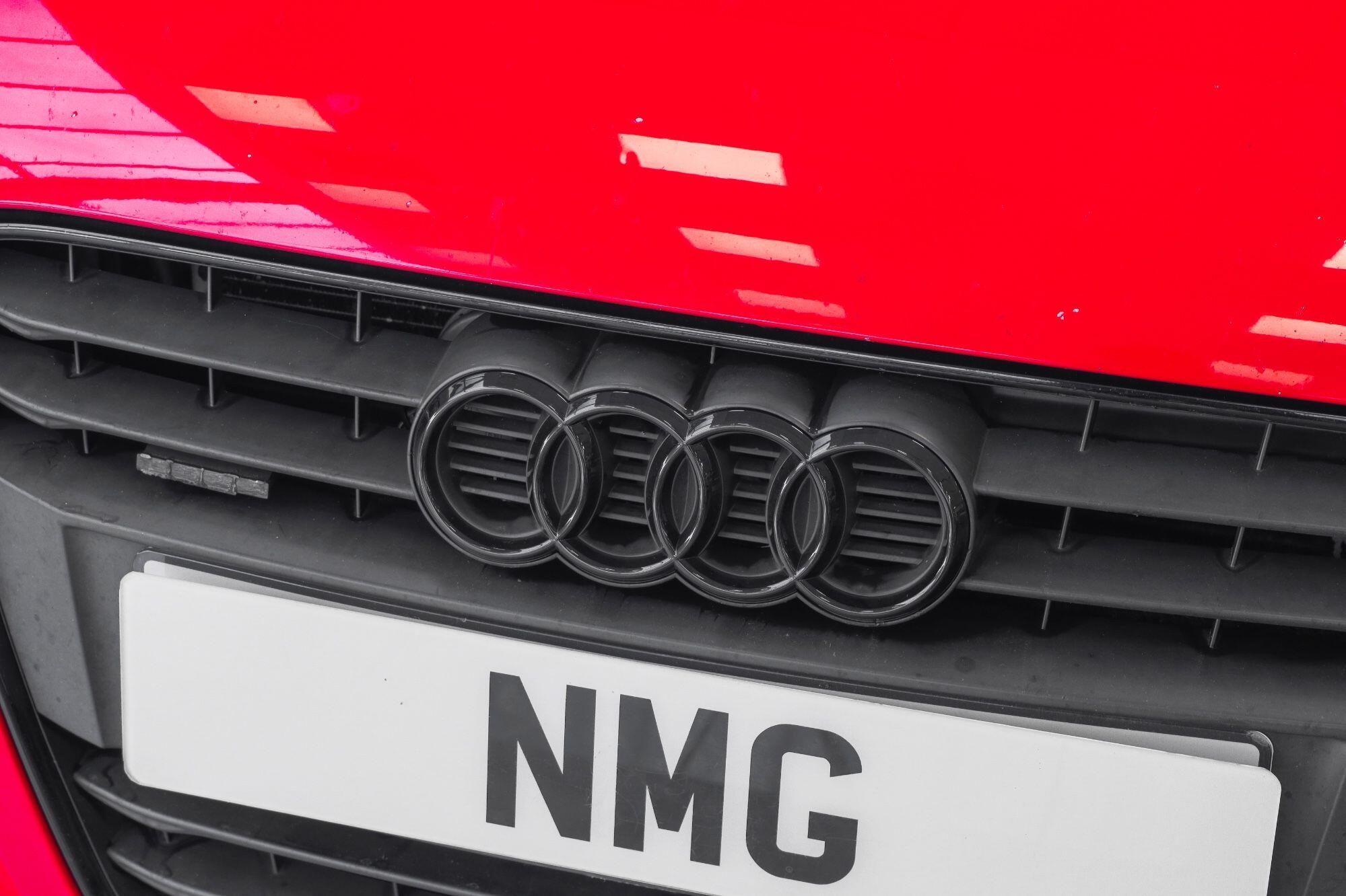 Audi TT view 18