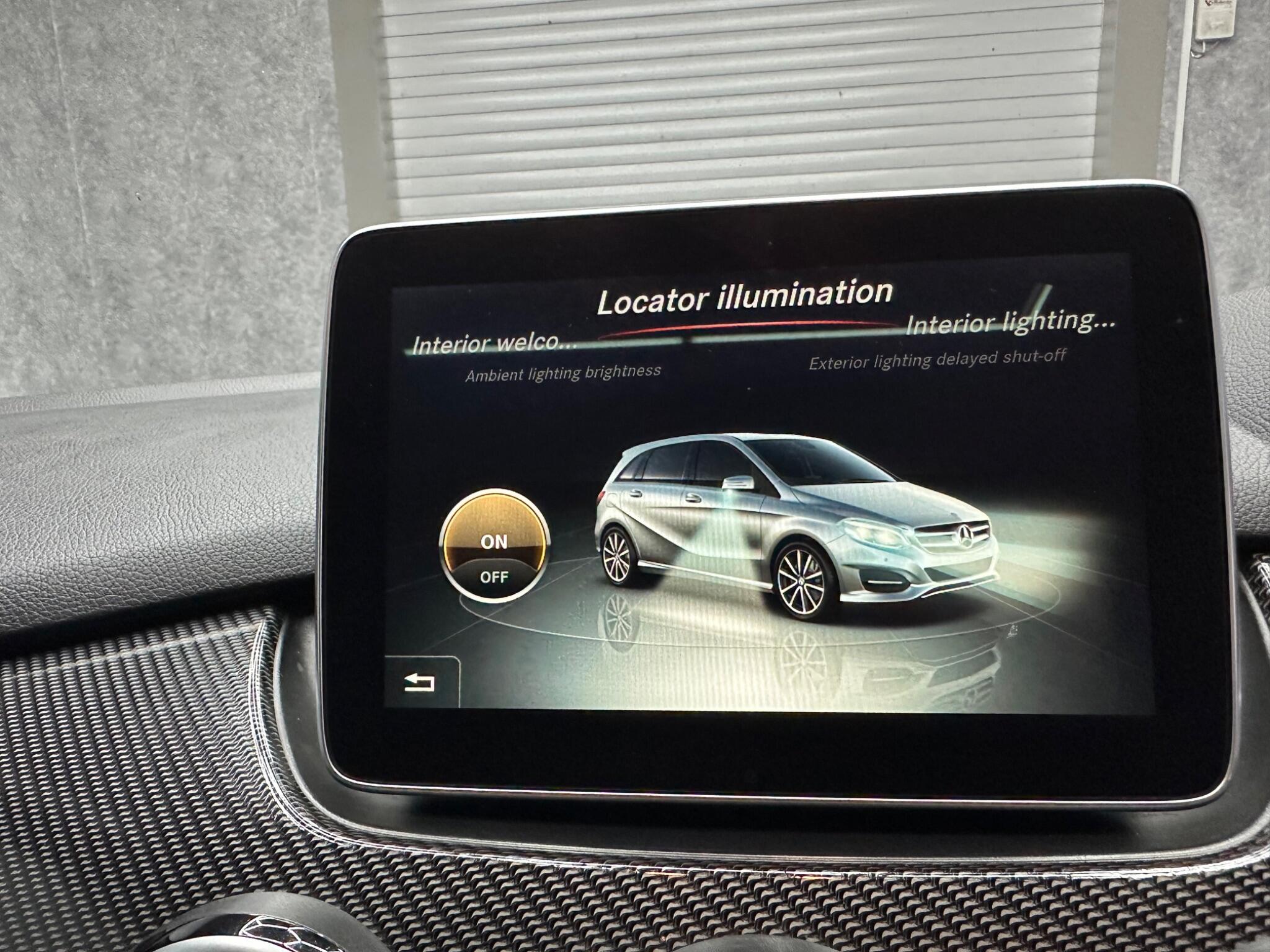 Mercedes-Benz B-Class view 12