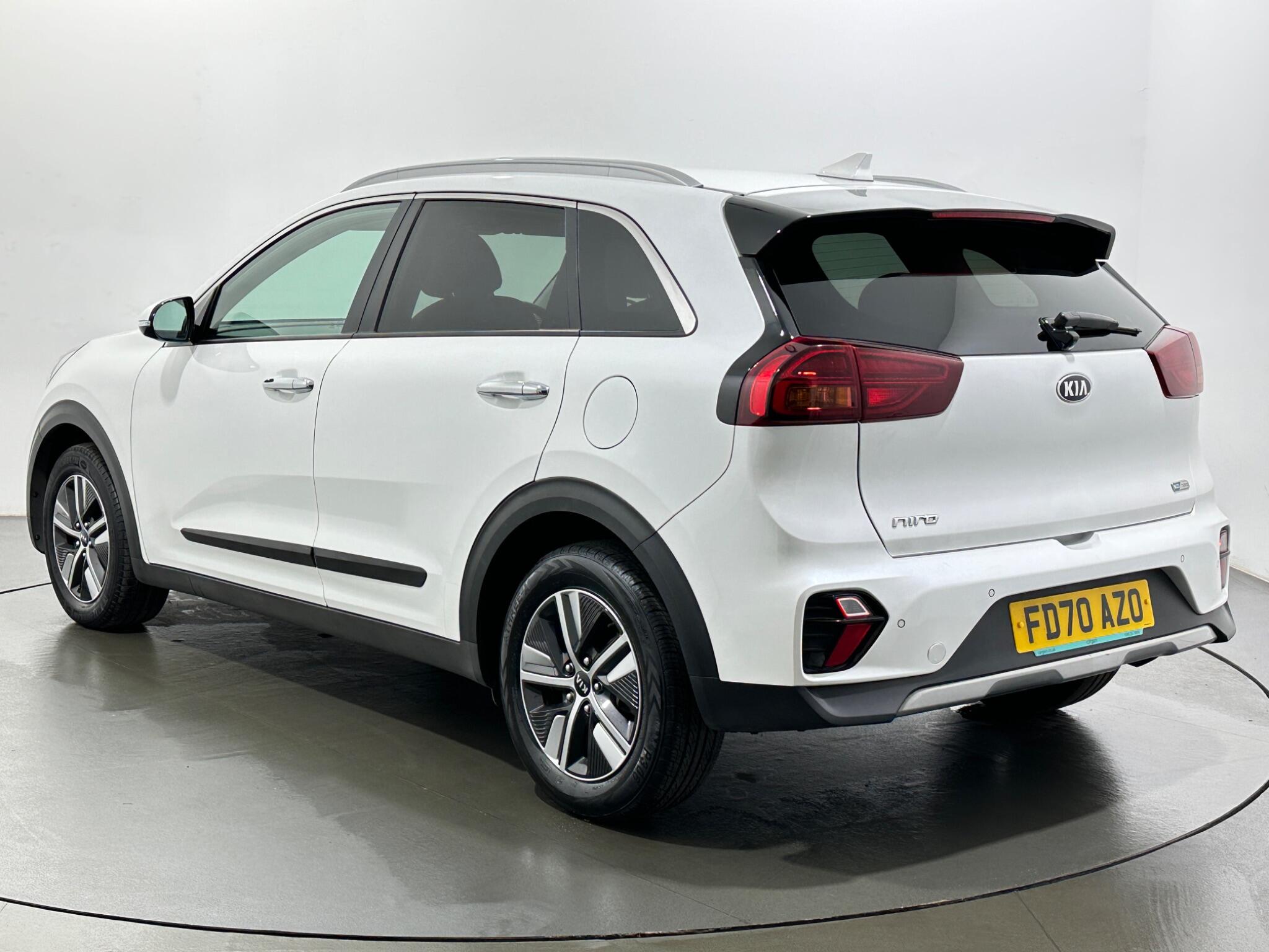 Kia Niro view 6