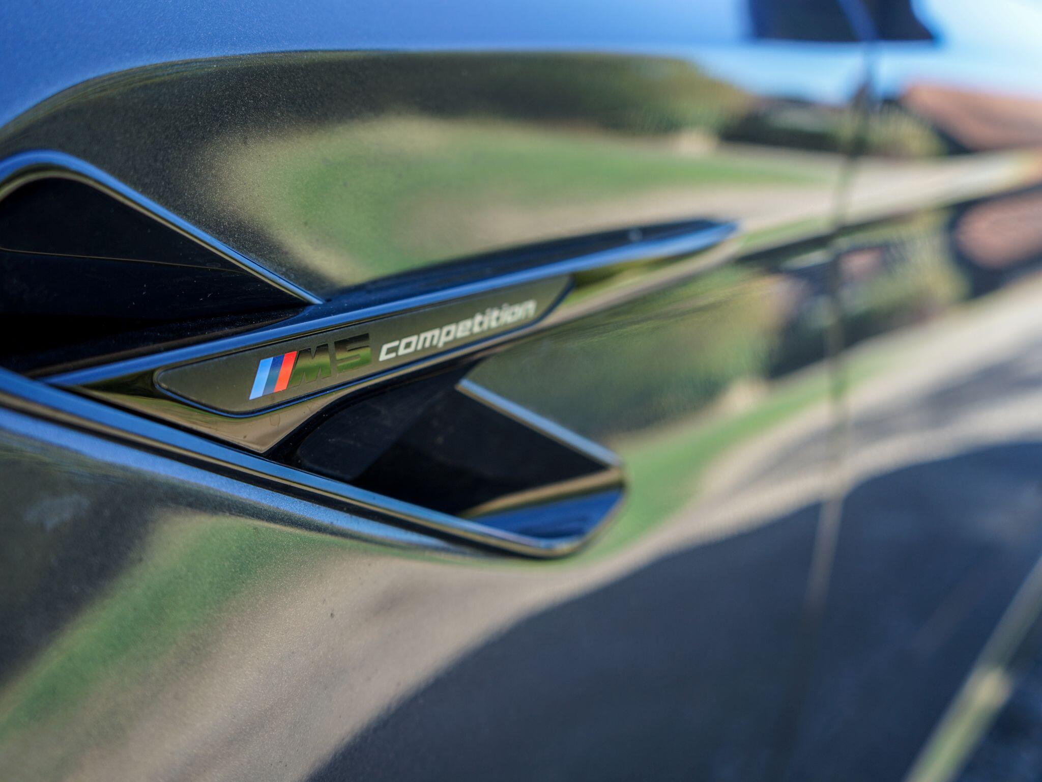 BMW M5 view 17