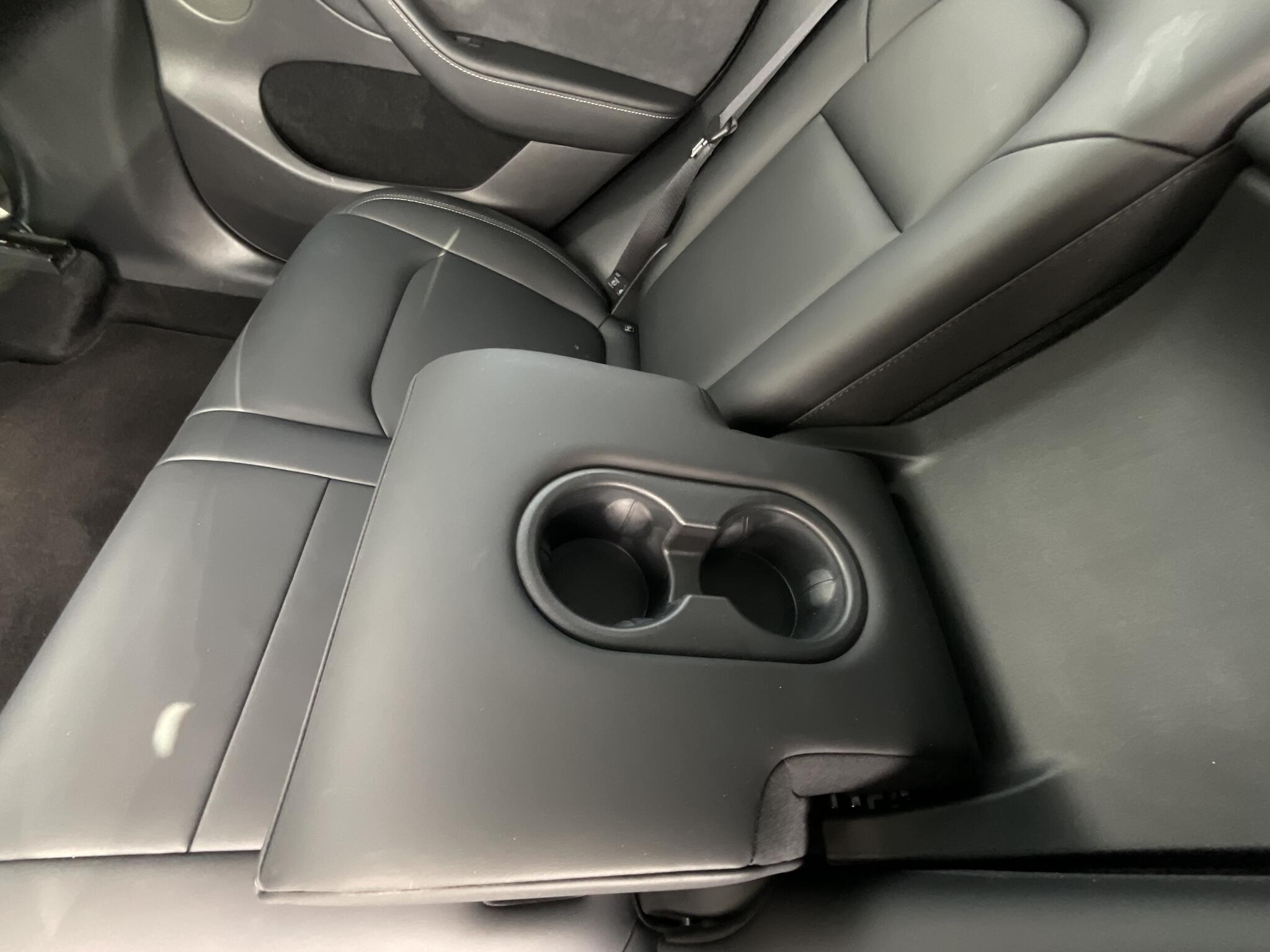 Tesla Model Y view 16
