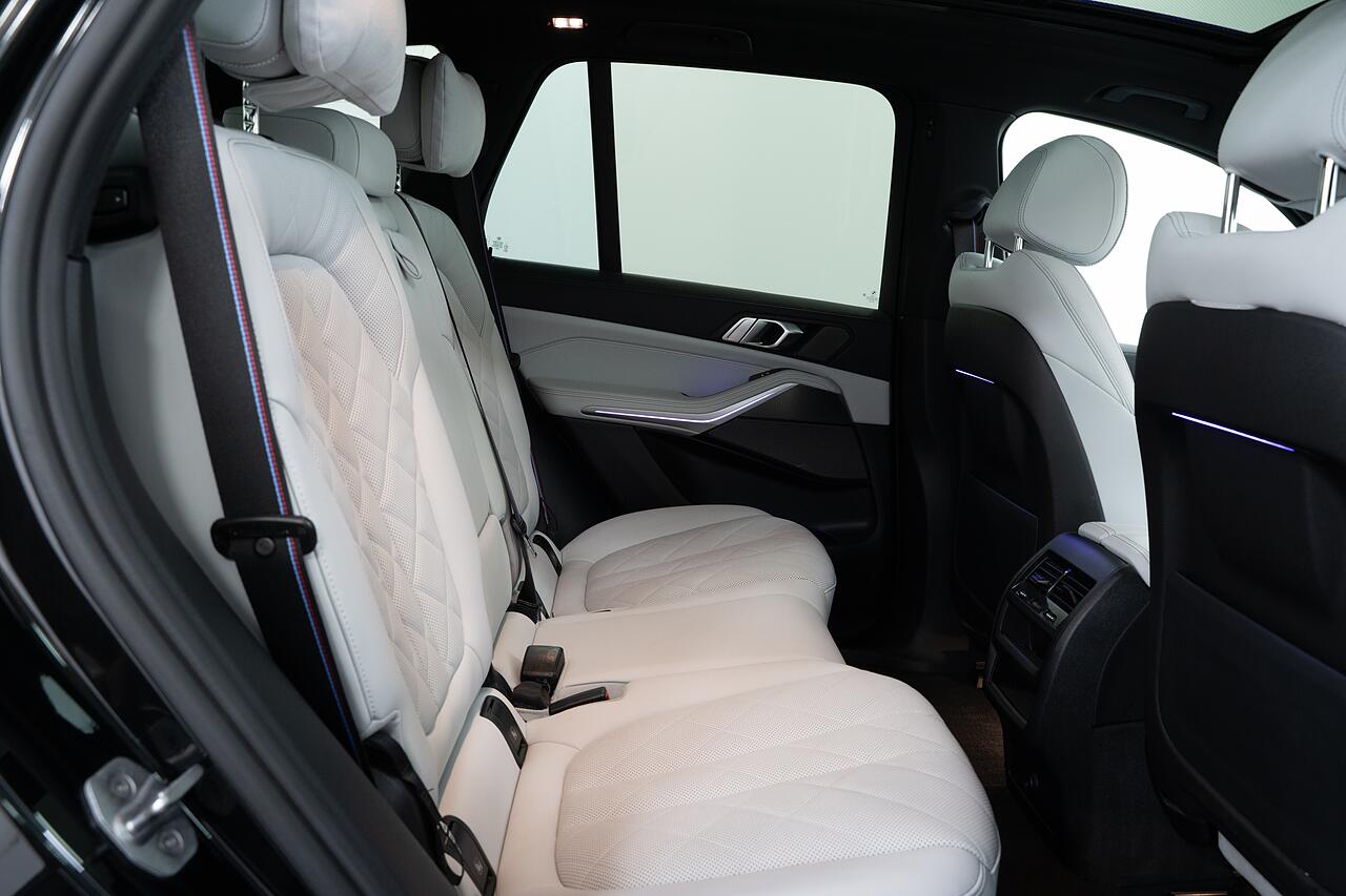 BMW X5 view 15
