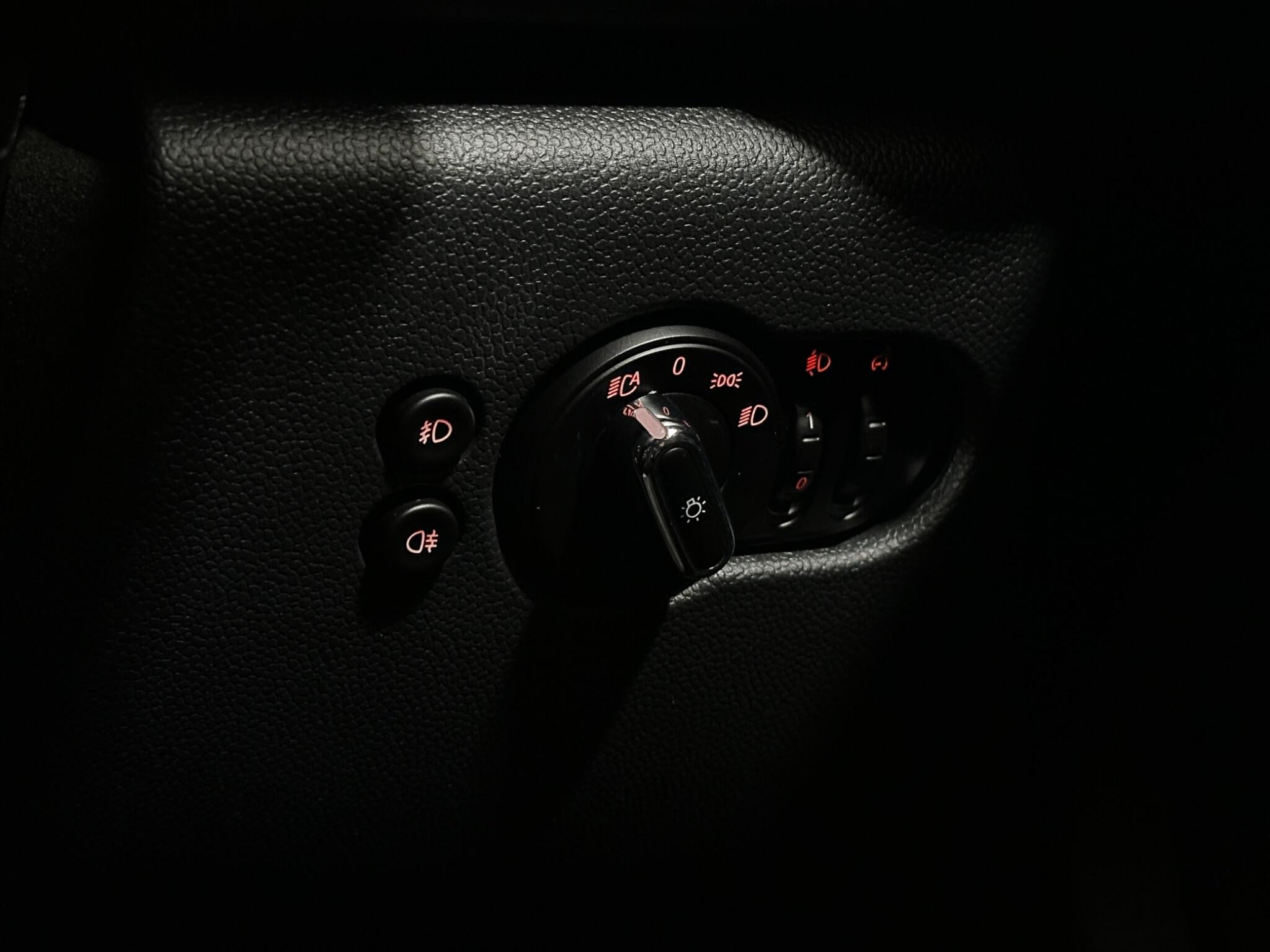 Mini Hatch view 17