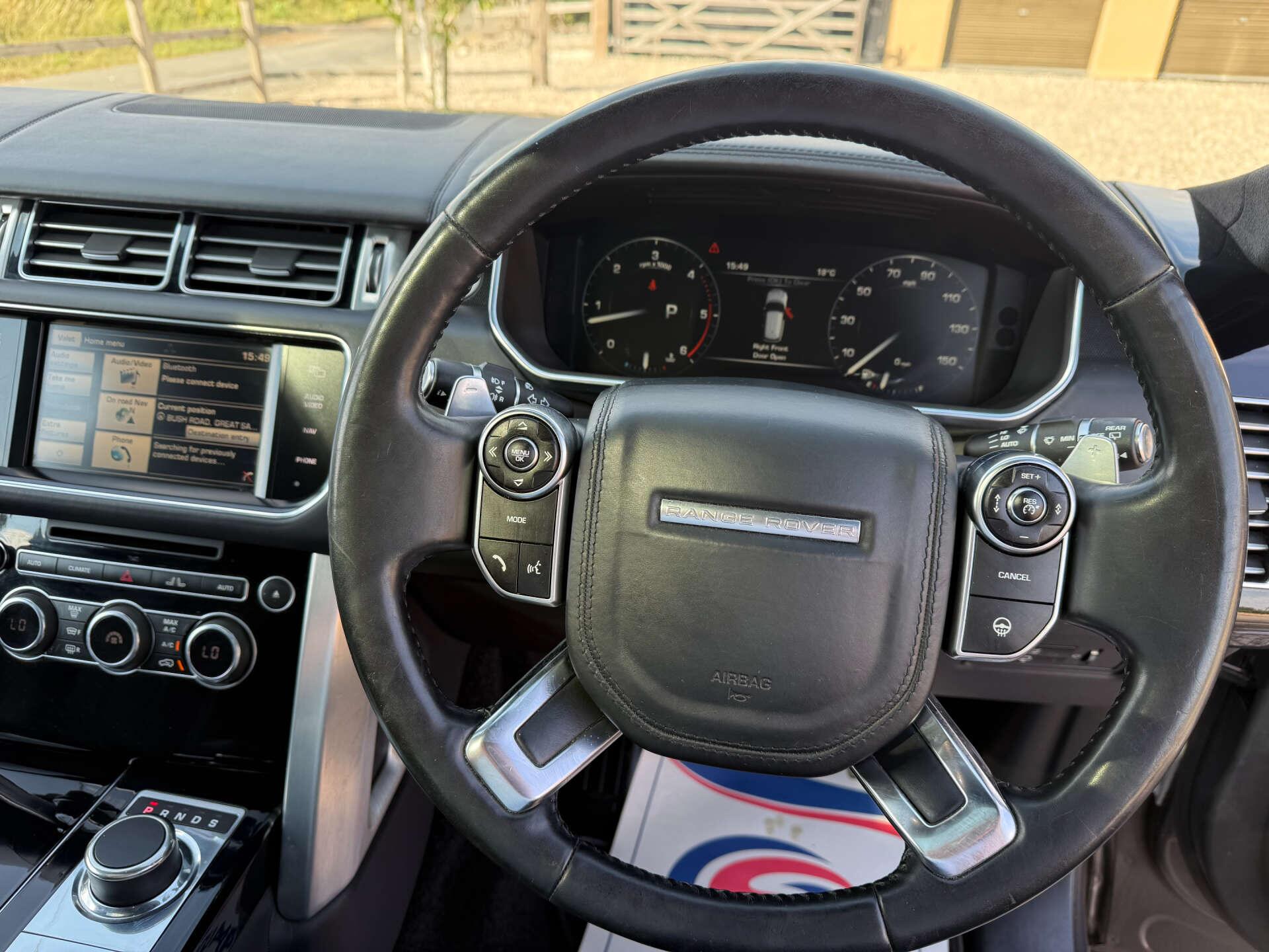 Land Rover Range Rover view 25