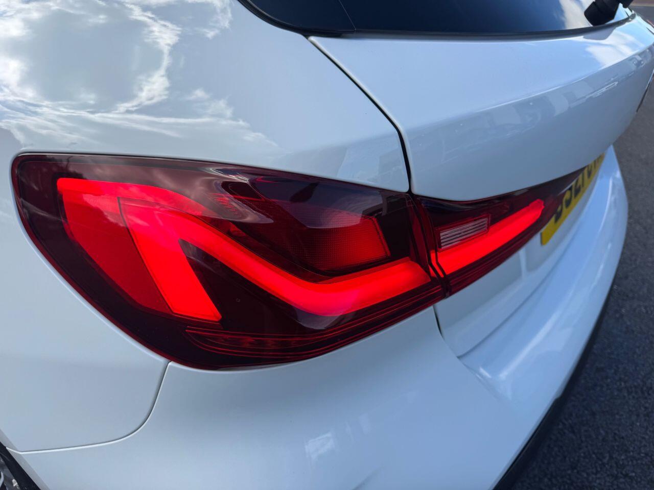 BMW 1 Series view 11