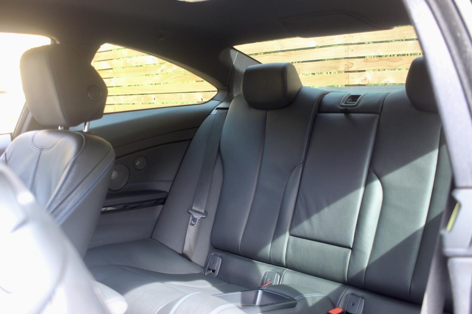 BMW 4 Series view 10