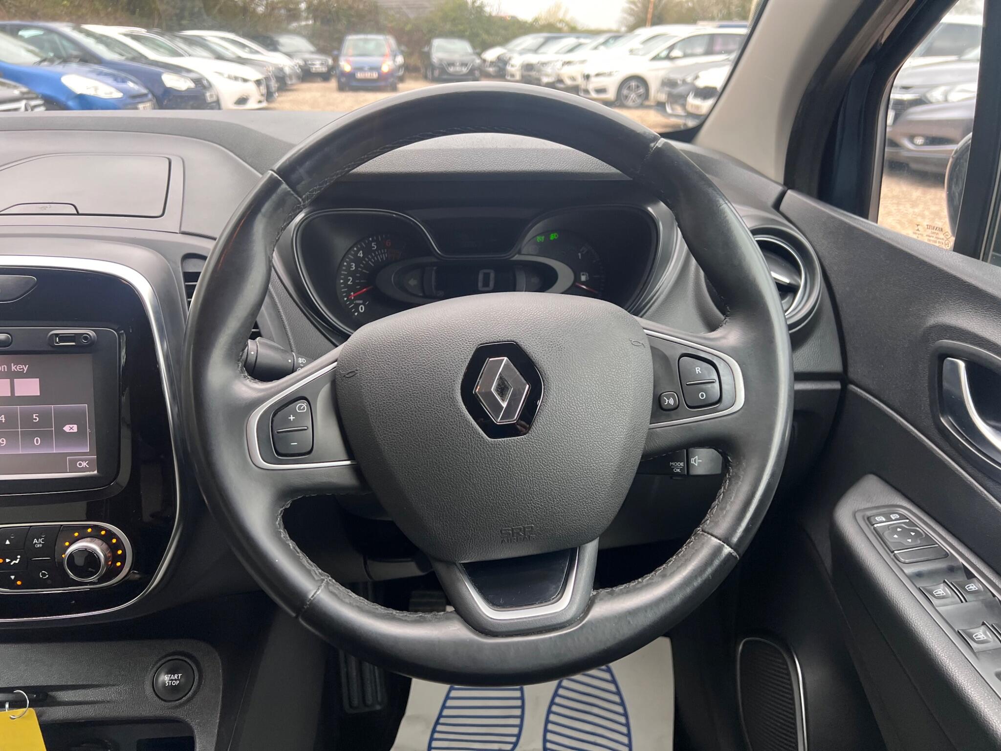 Renault Captur view 21