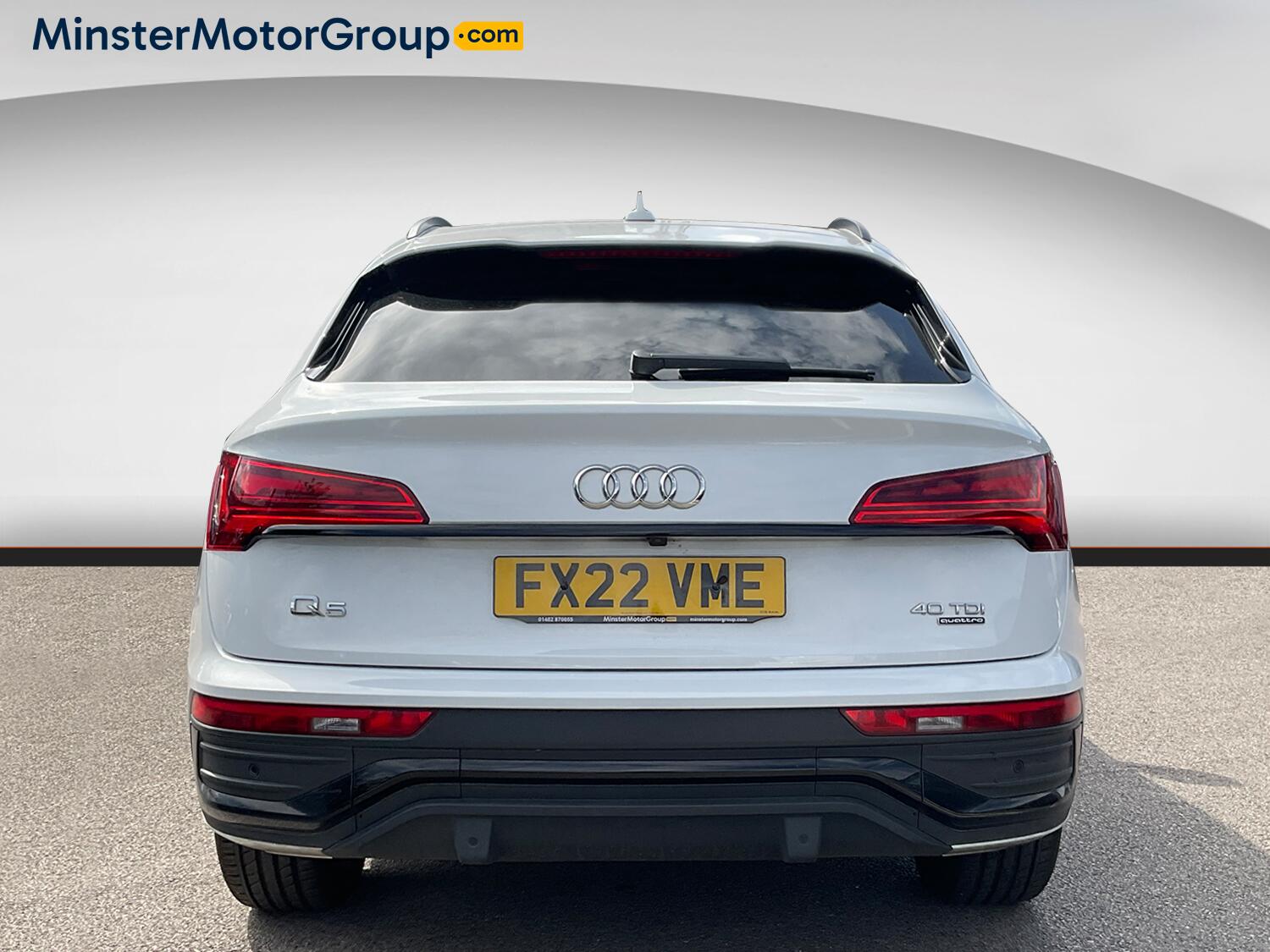 Audi Q5 view 3