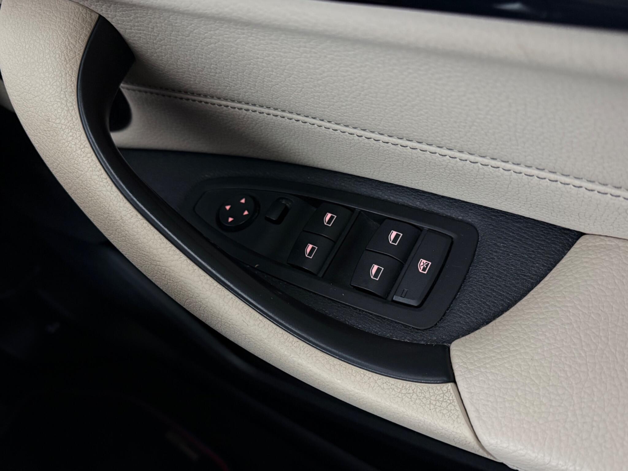 BMW X1 view 21