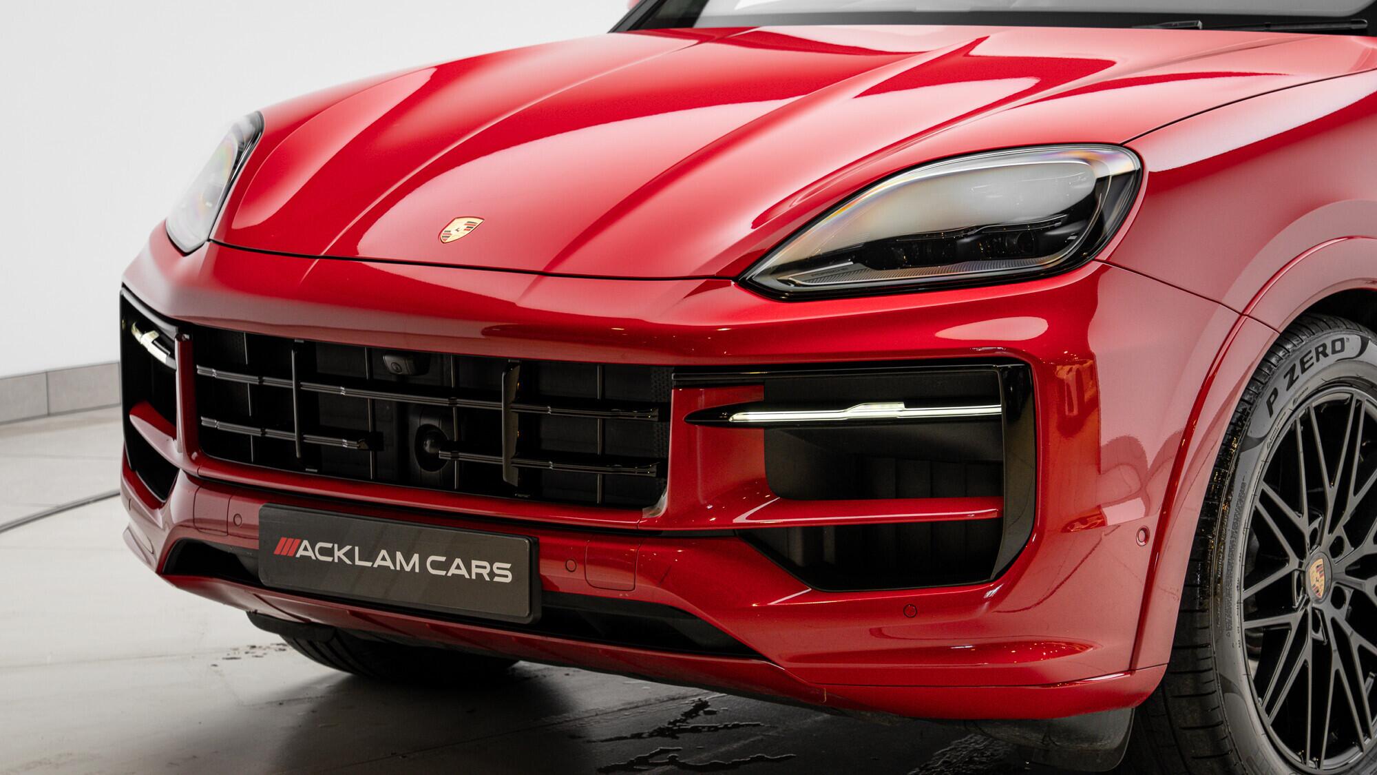 Porsche Cayenne view 9