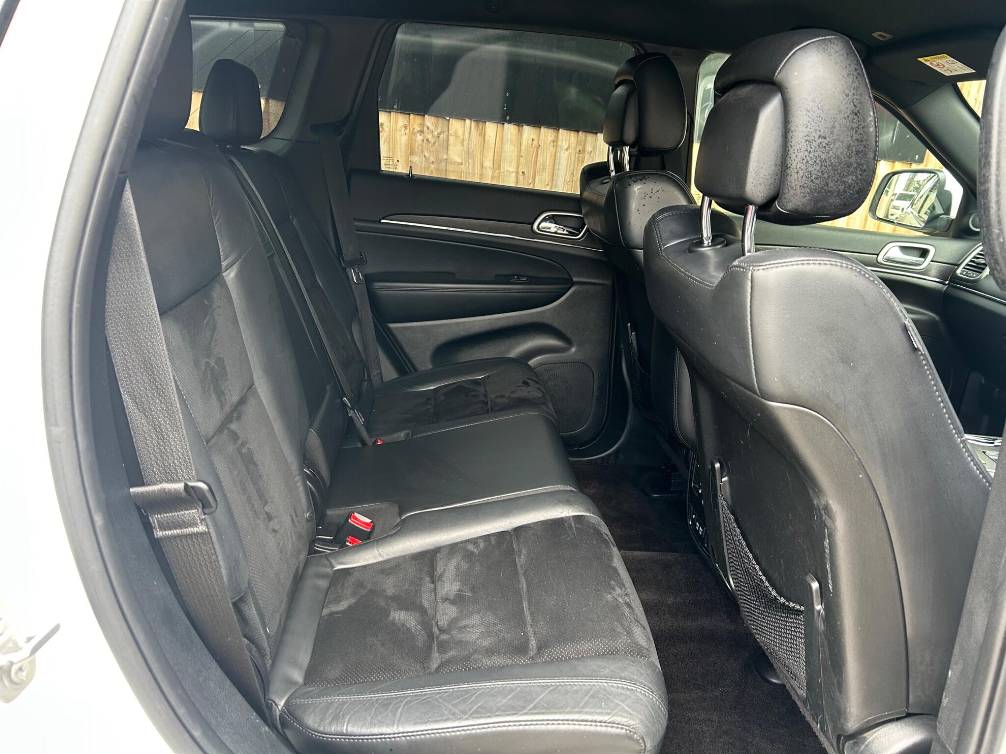 Jeep Grand Cherokee view 41