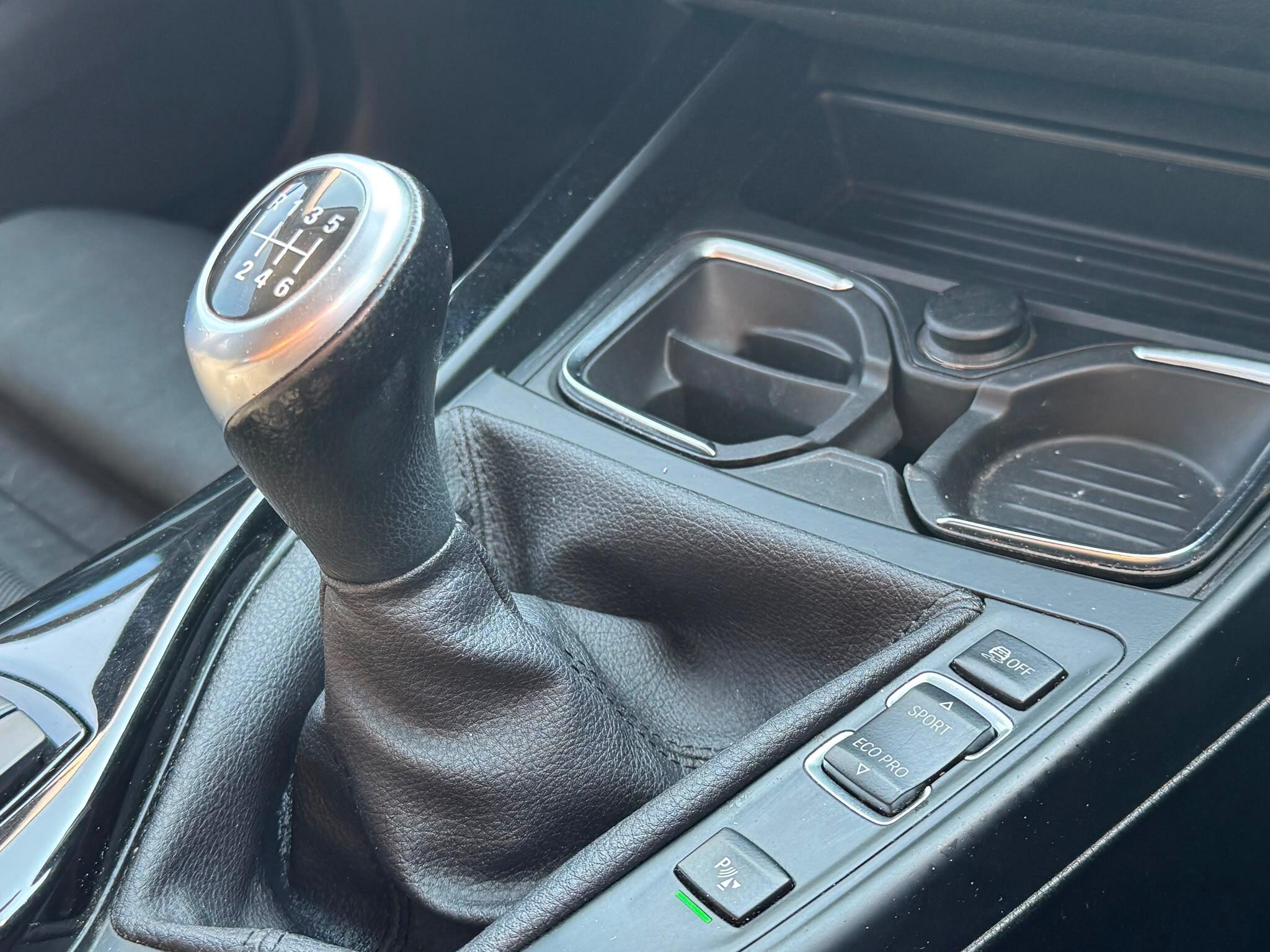 BMW 1 Series view 17