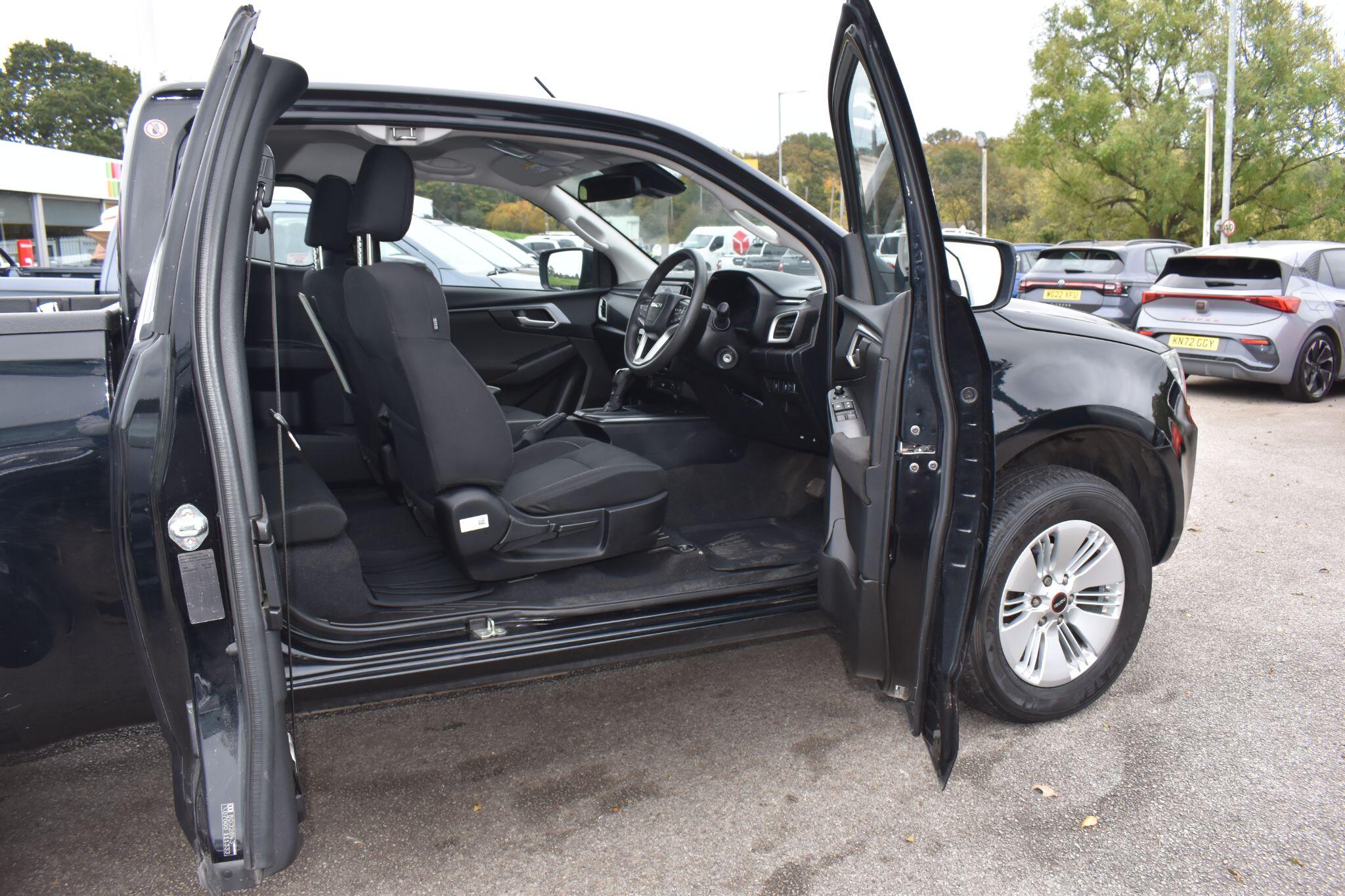D-Max - 1.9 TD DL20 Auto 4WD Euro 6 (s/s) 2dr - Image 29