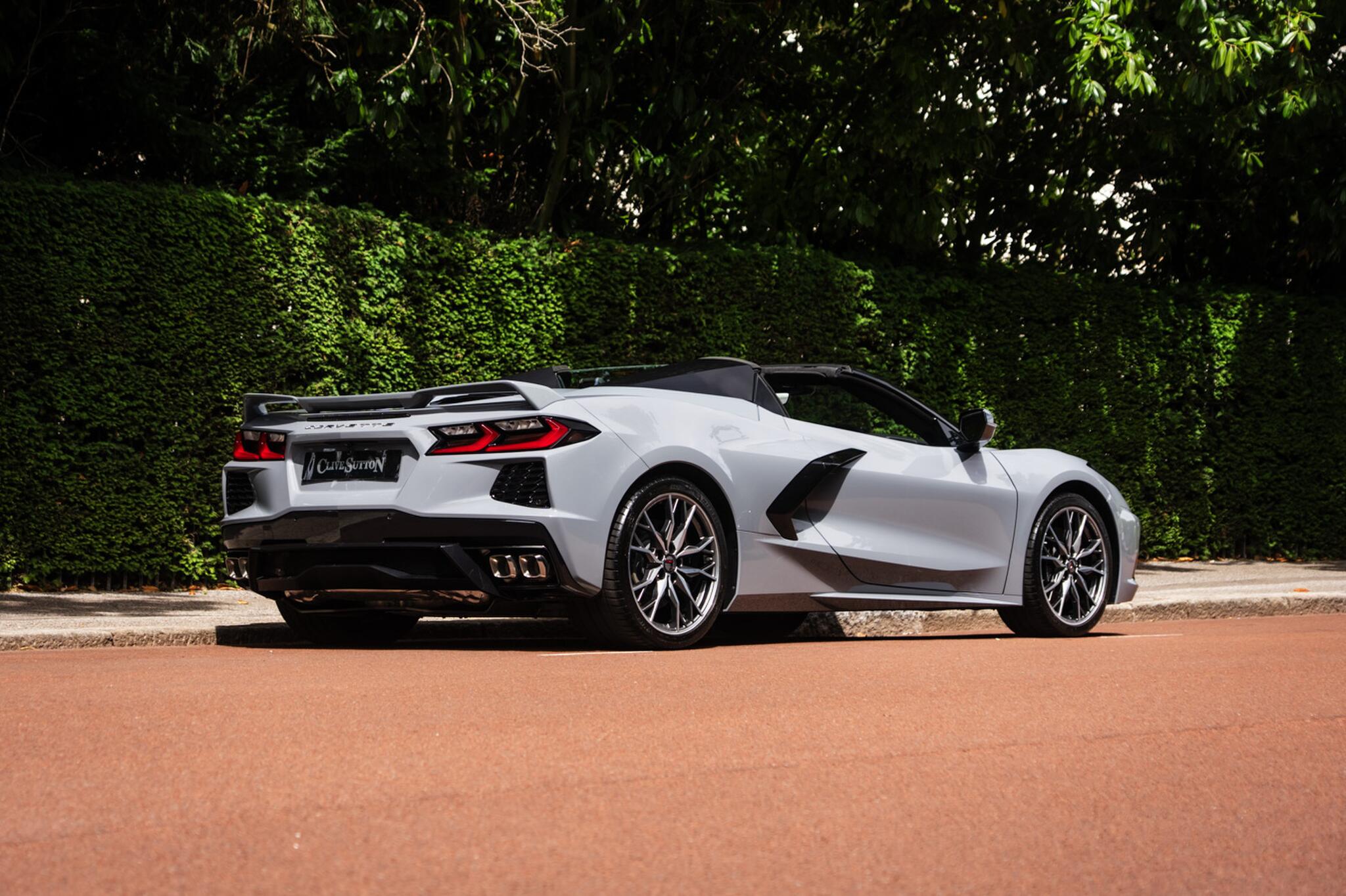 Chevrolet Corvette Stingray view 4