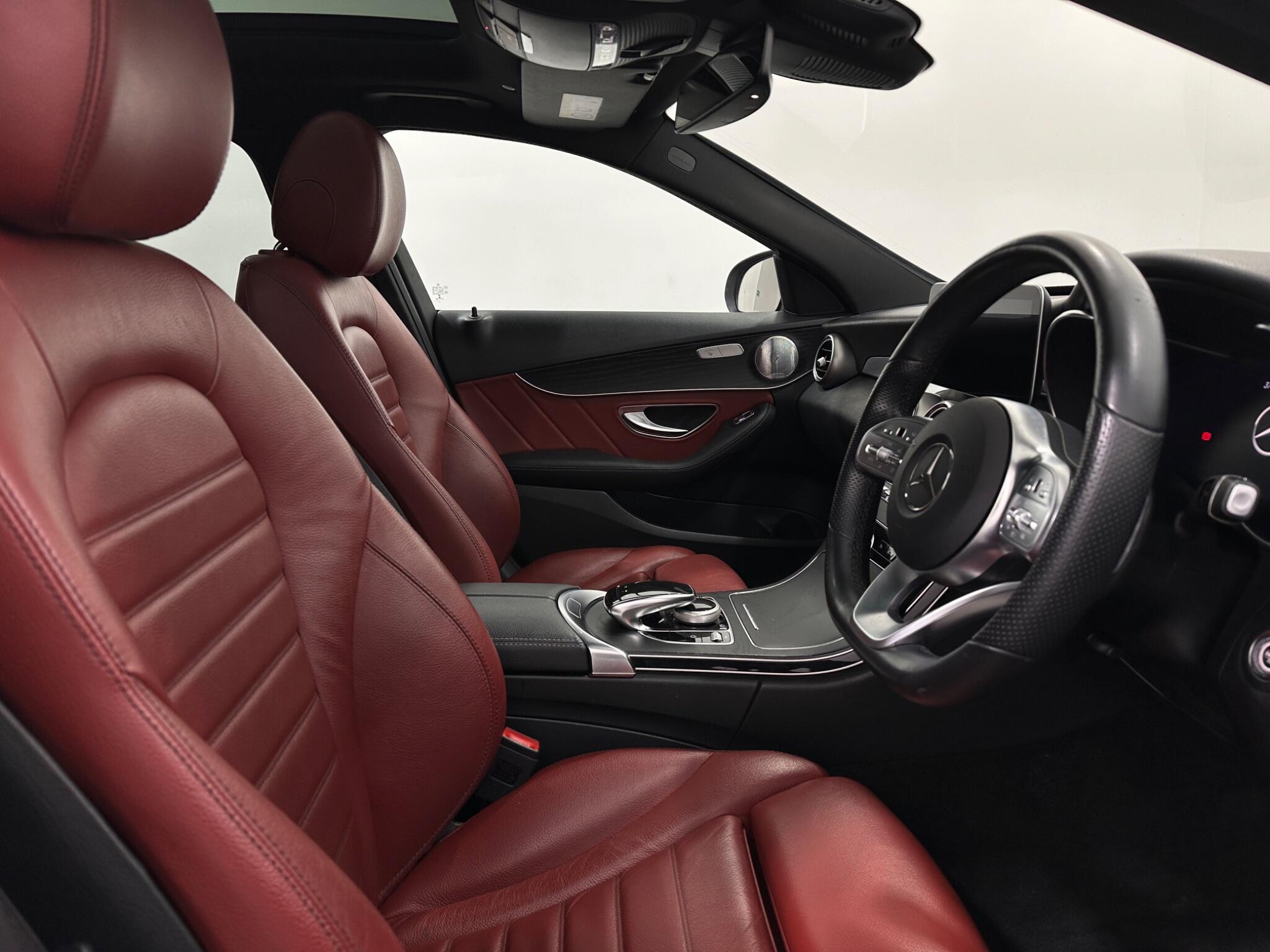 Mercedes-Benz C Class view 34
