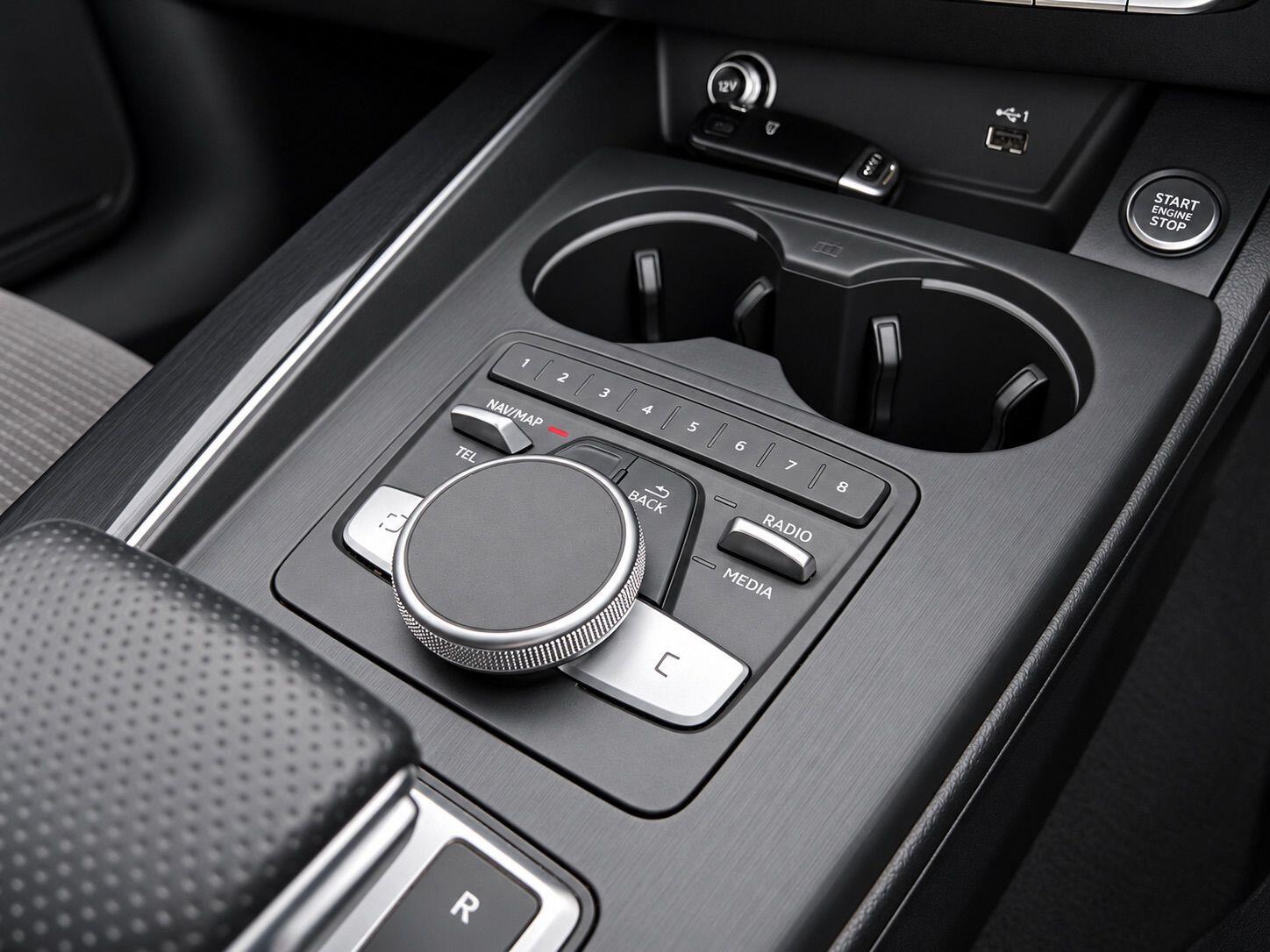 Audi A4 view 25