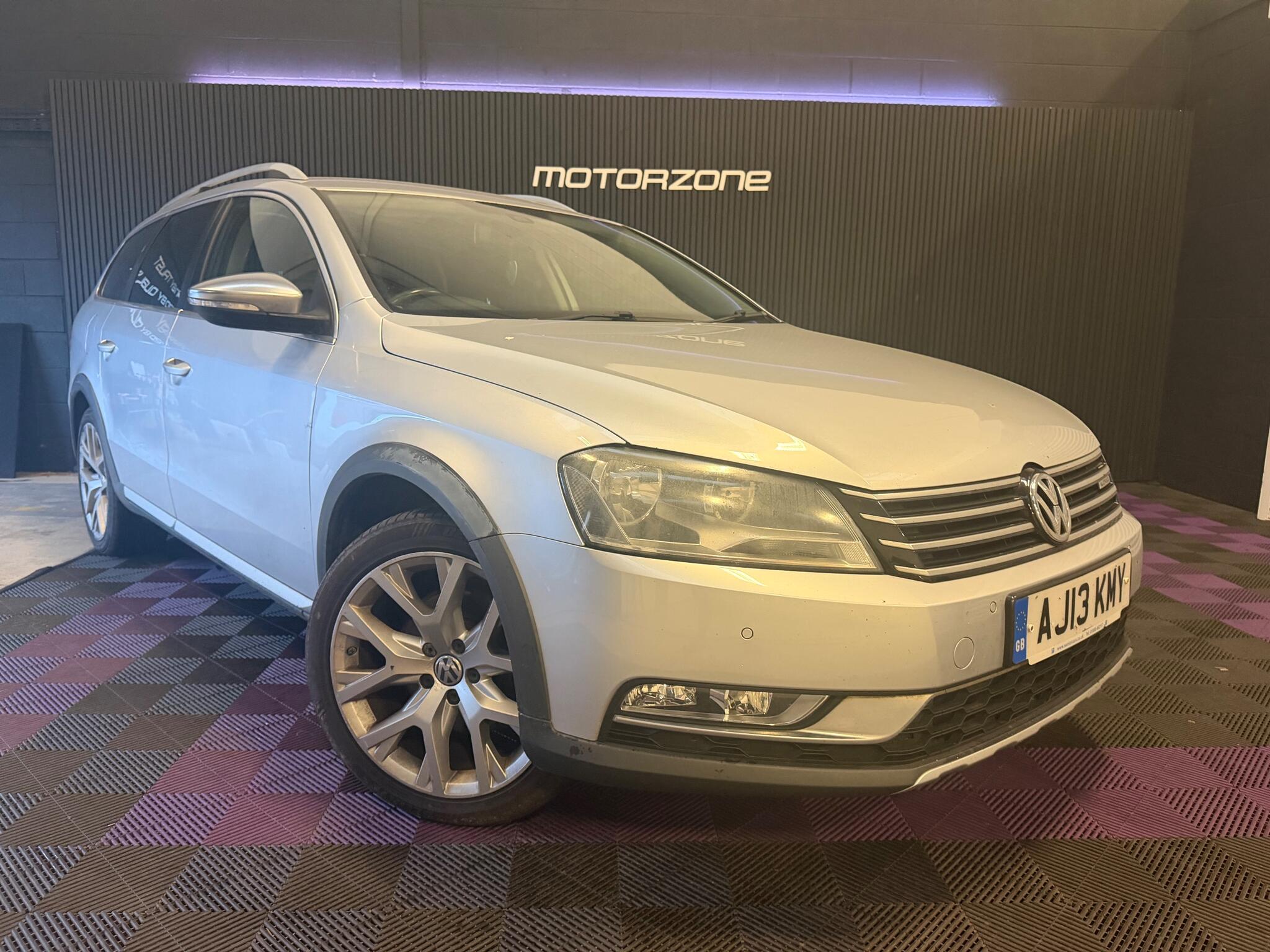 2013 Volkswagen Passat in Silver for sale